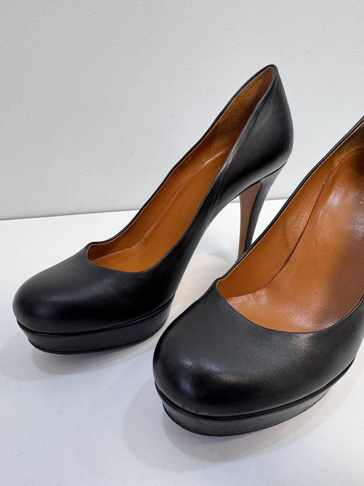 Gucci Gucci Black Leather Round Toe Platform Pumps Size US 8 / IT 38 - 6 Thumbnail