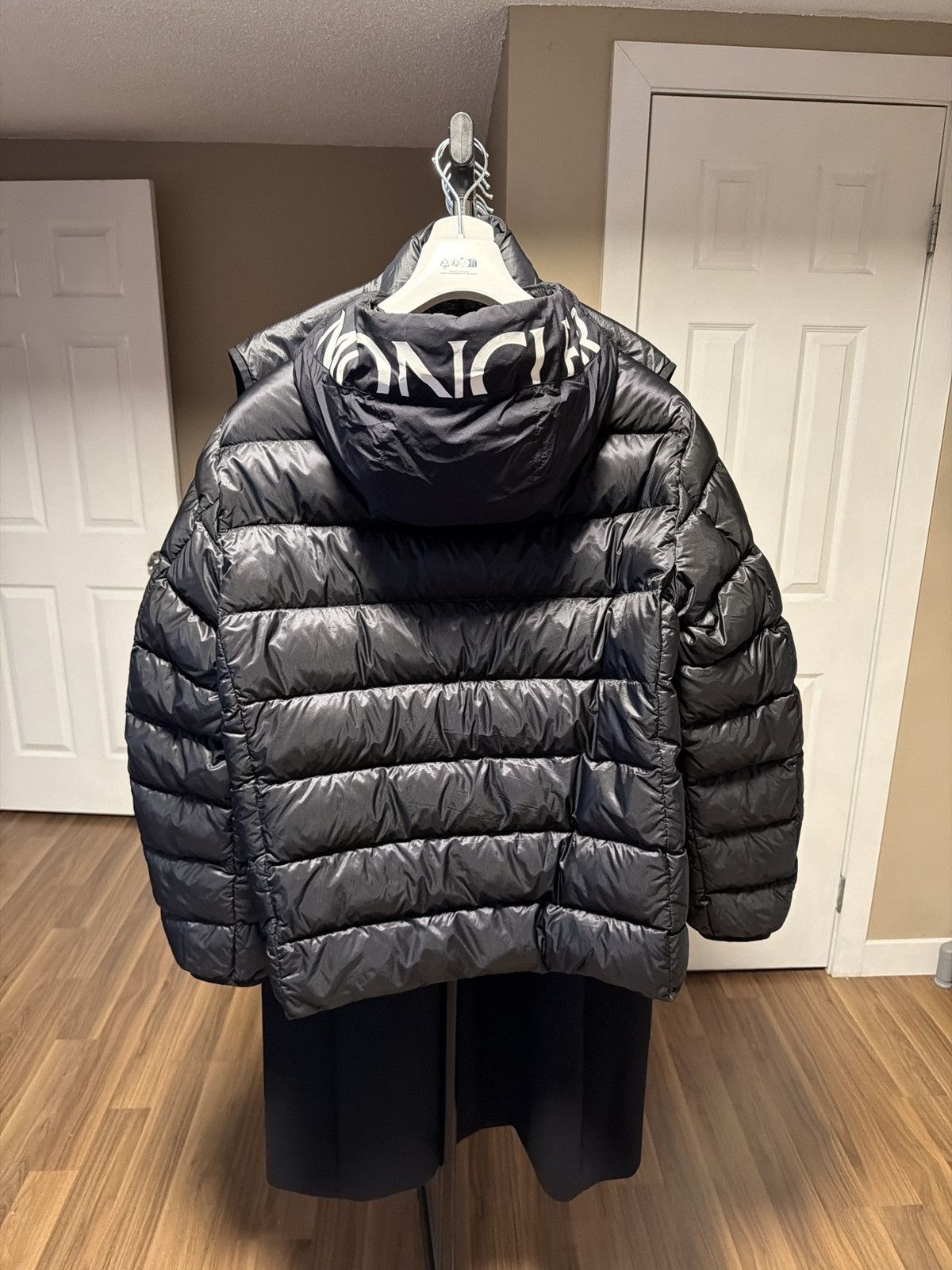 Moncler Moncler light puffer provins giubotto Size US L / EU 52-54 / 3 - 3 Thumbnail