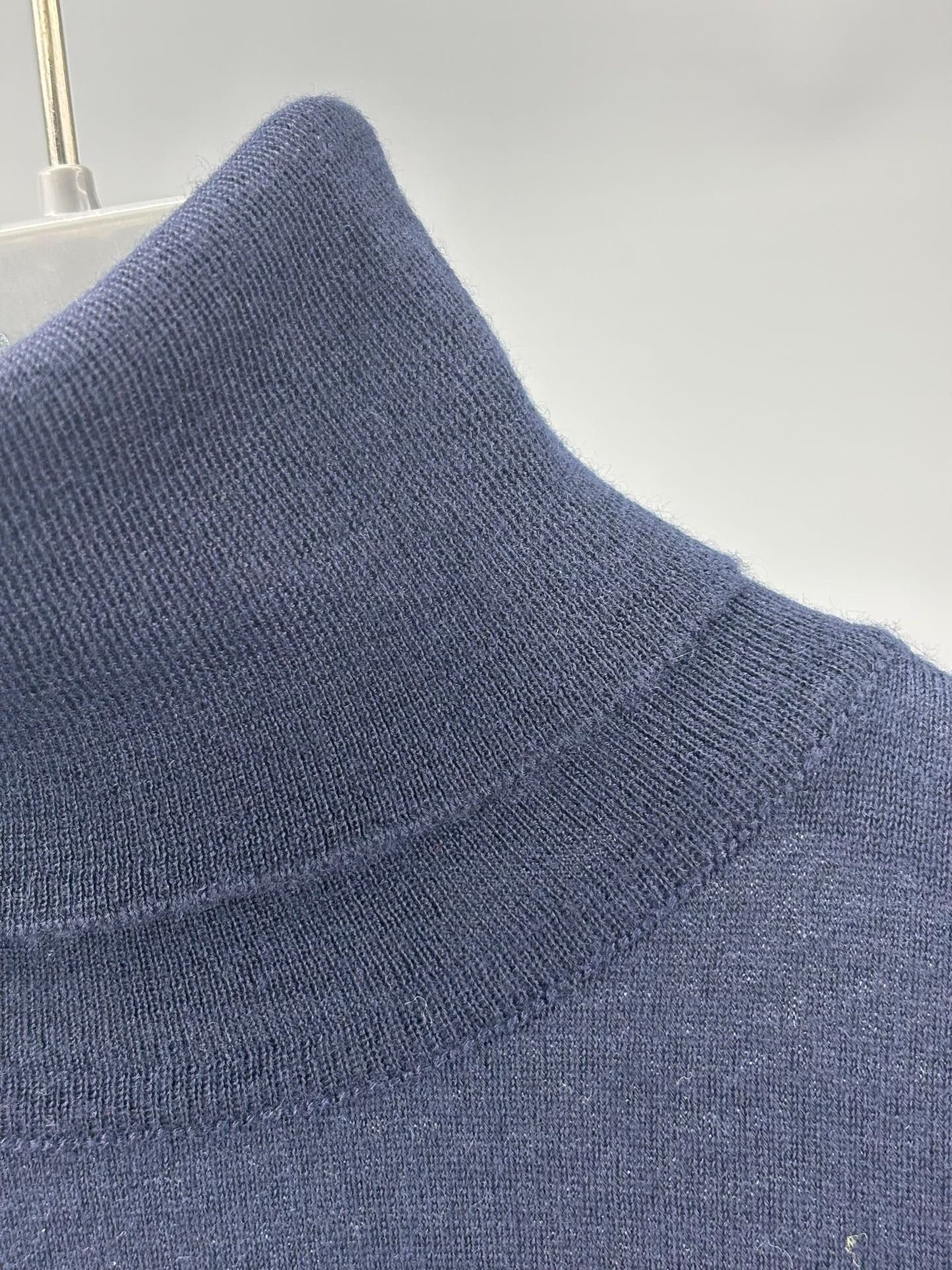 Prada prada men's turtleneck cashmere sweater Size US M / EU 48-50 / 2 - 3 Thumbnail