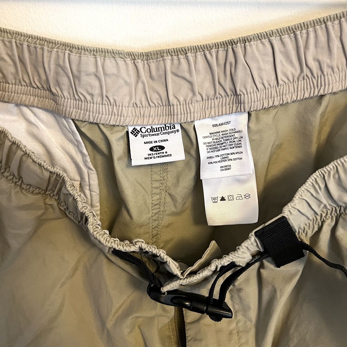 Columbia × Vintage VTG Columbia Belted Zip Pockets Cargo Shorts Size US 38 / EU 54 - 2 Thumbnail