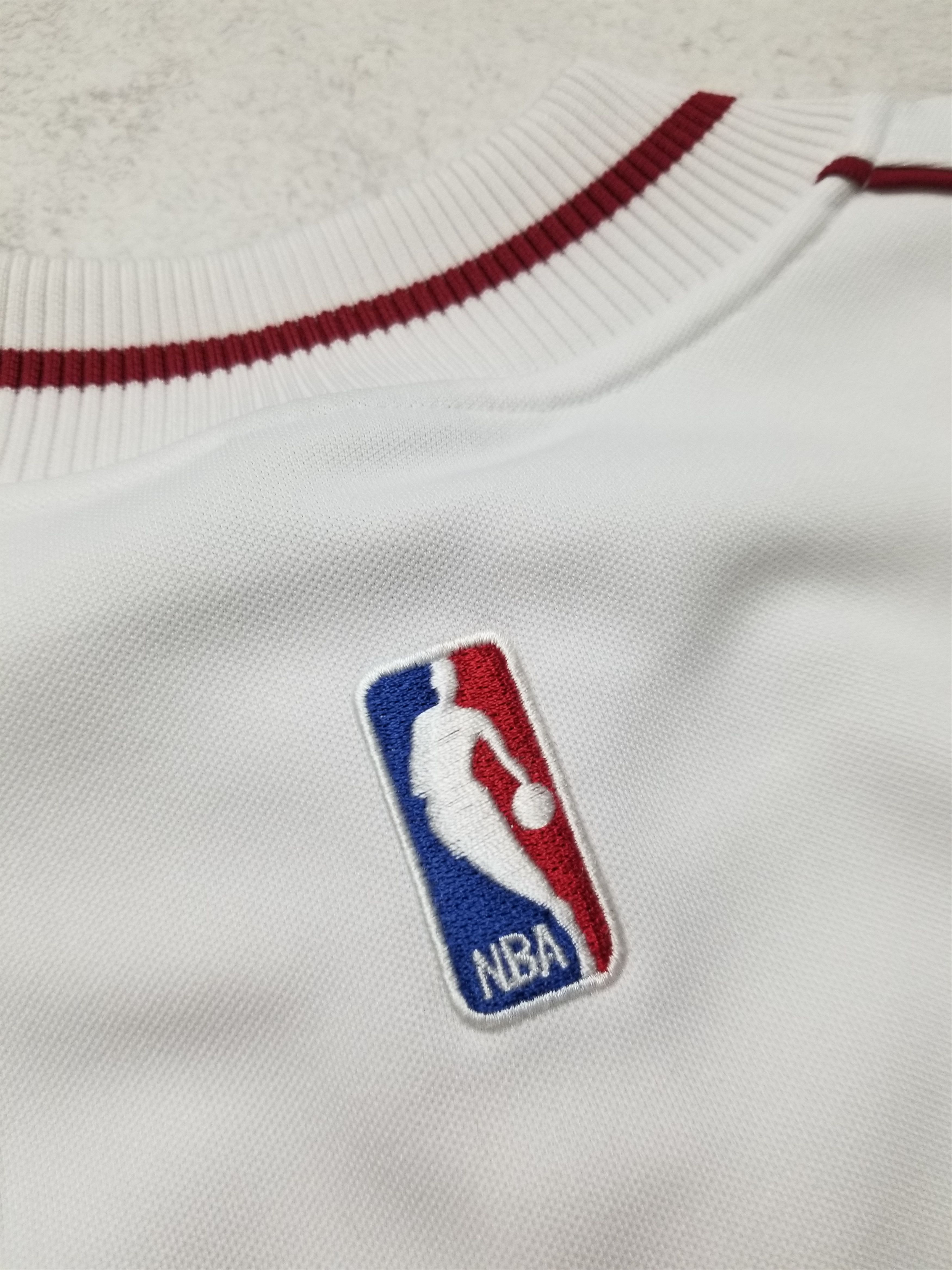 Nike VTG Cleveland Cavaliers NBA 1/4 Zip Shooting Shirt Jersey XL Size US XL / EU 56 / 4 - 7 Thumbnail