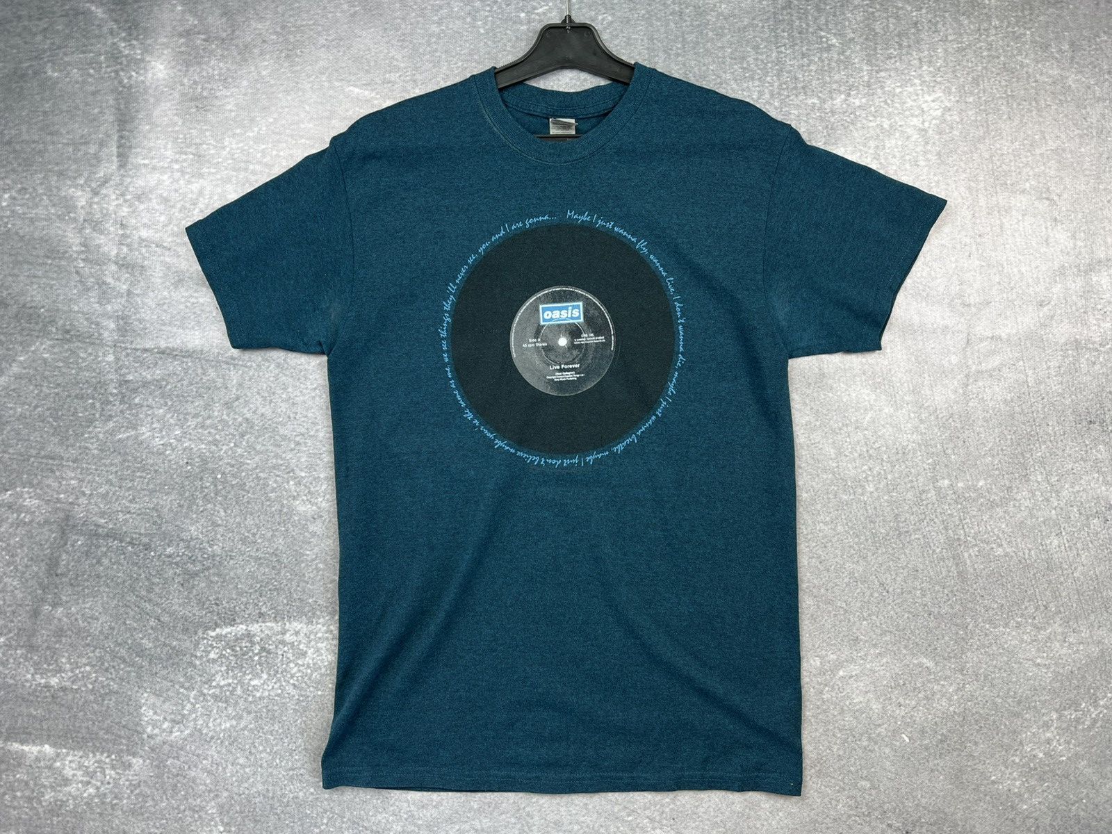 Band Tees Oasis merchandise T-shirt Size US M / EU 48-50 / 2 - 1 Thumbnail