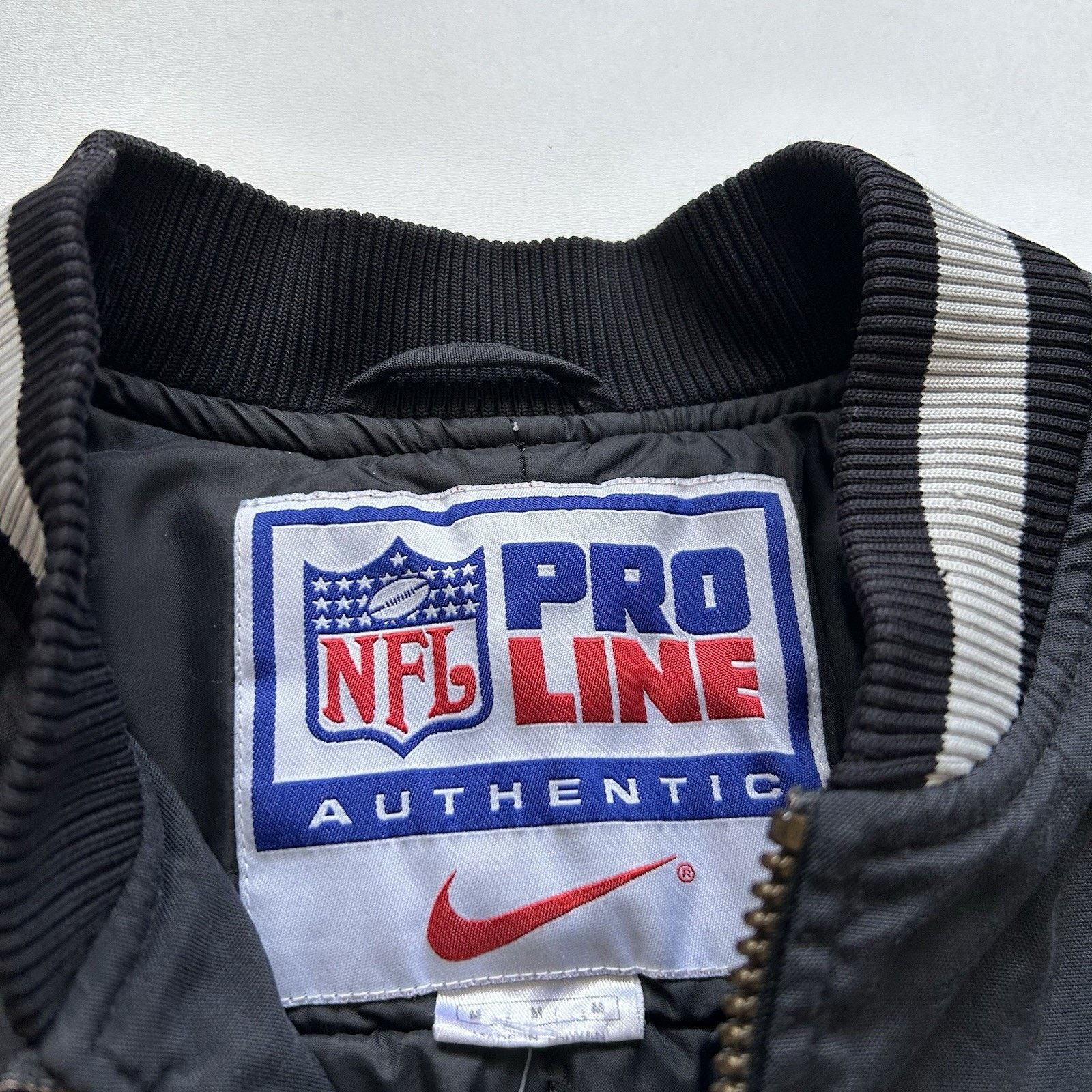NFL Vintage 90s NFL Nike Pro Line Oakland Raiders Jacket Medium Size US M / EU 48-50 / 2 - 6 Thumbnail