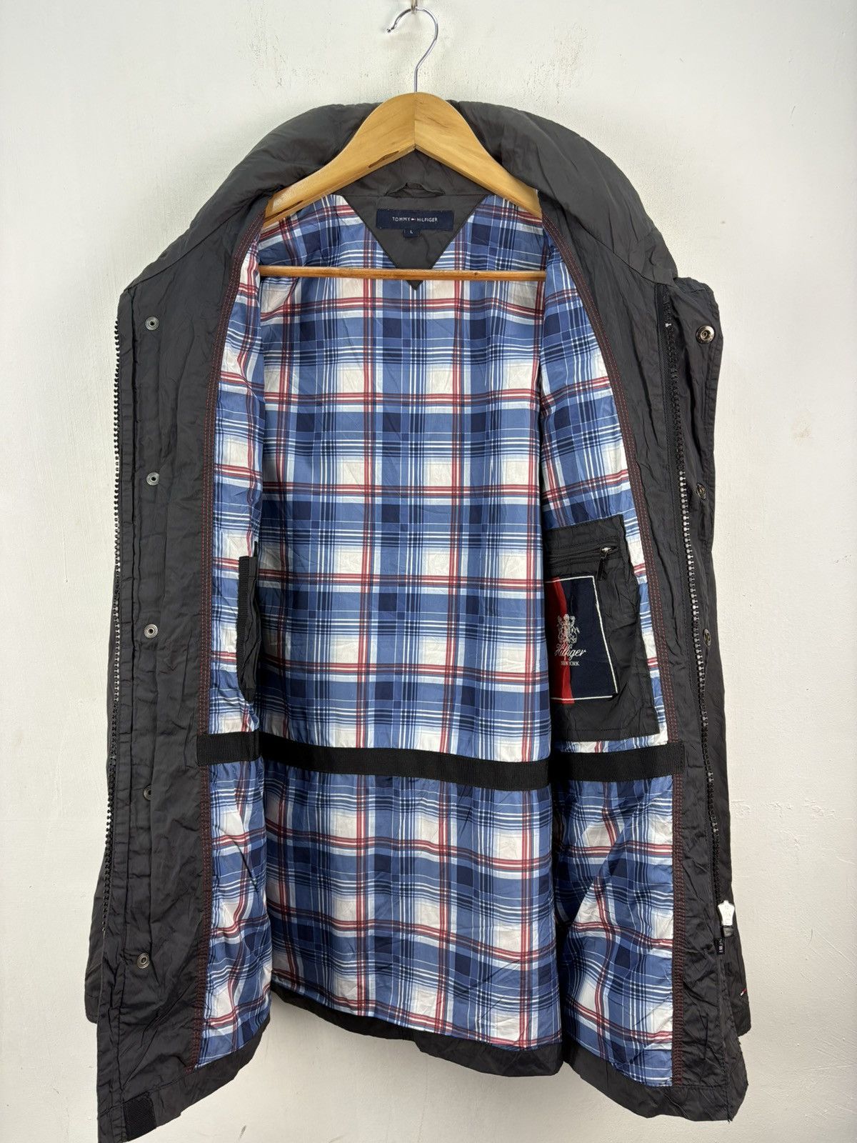 Tommy Hilfiger Vintage Tommy Hilfiger Tactical Nylon Jacket Size US L / EU 52-54 / 3 - 2 Thumbnail