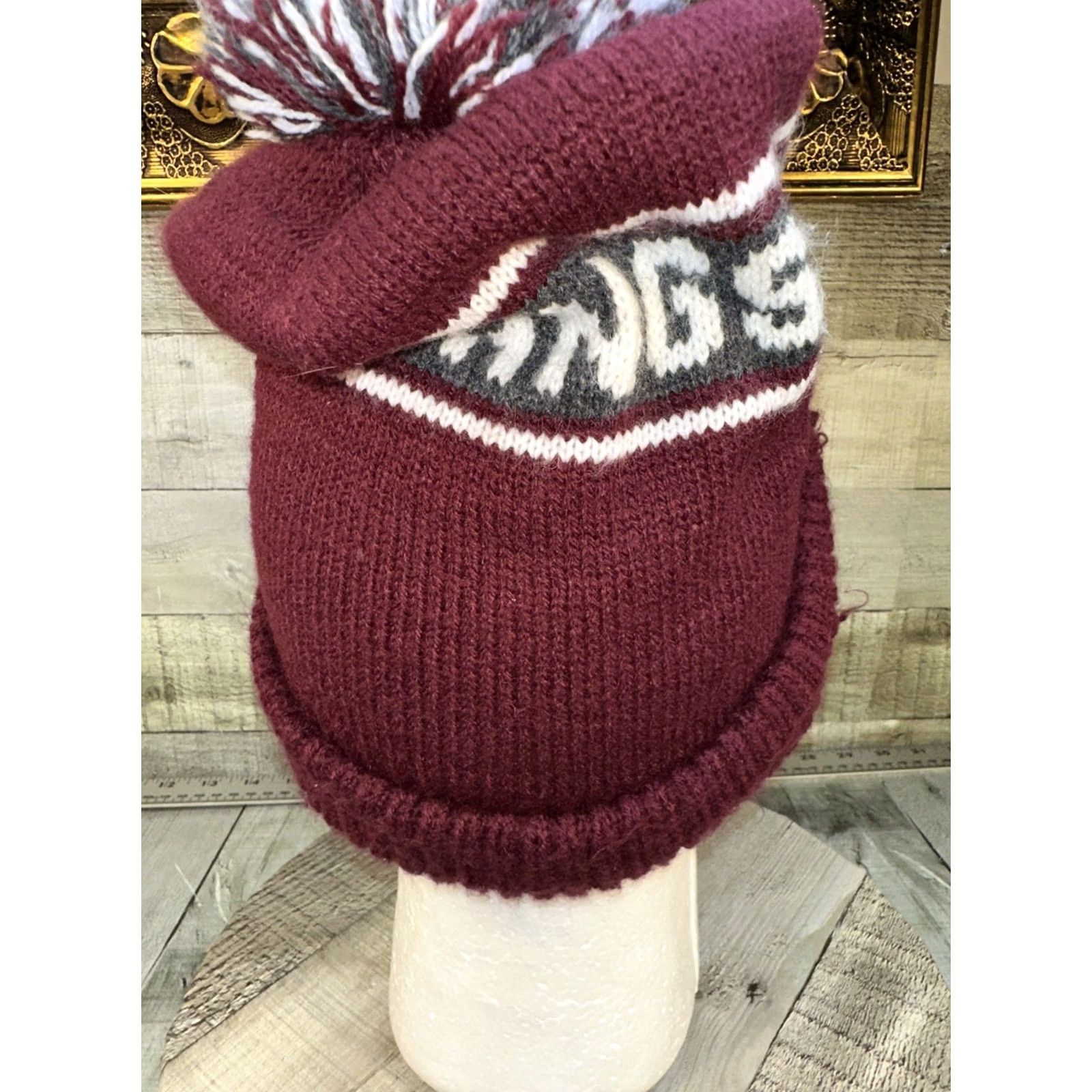 Vintage VINTAGE Morton High School Mustangs Pom knit Beanie Winner Cap Men One Size Red Knit Cap Mens Size ONE SIZE - 5 Thumbnail