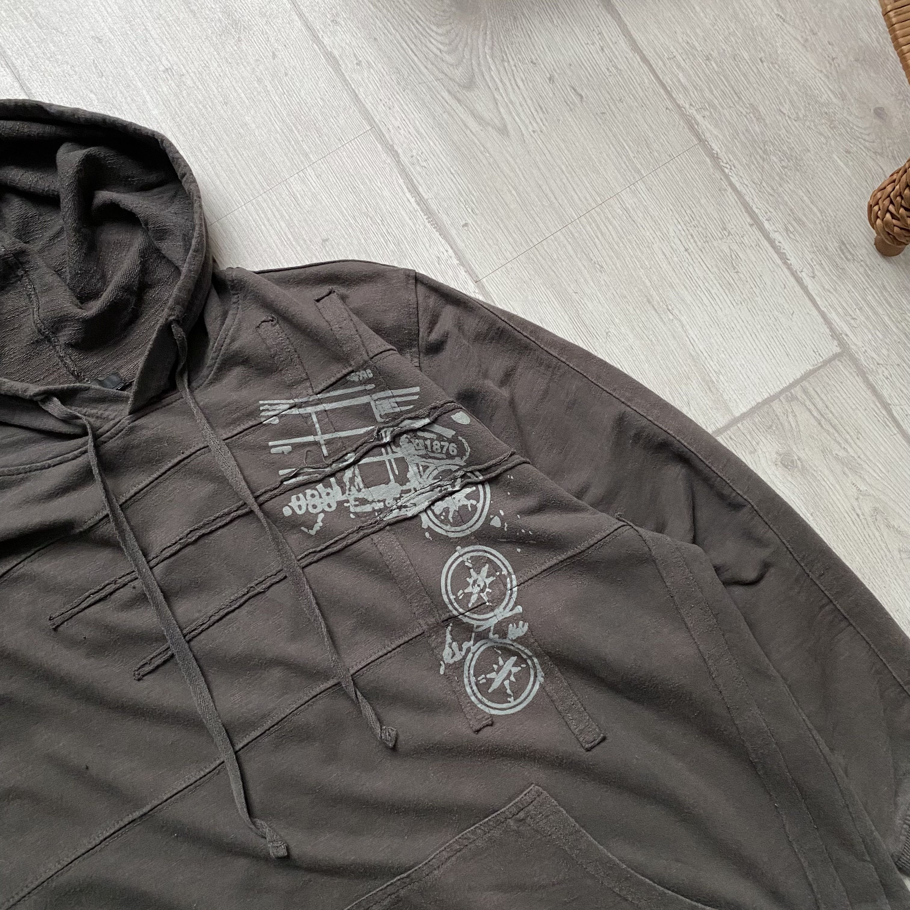 If Six Was Nine Vintage Faded Japanese style hoodie Y2K patchwork opium Size US M / EU 48-50 / 2 - 2 Thumbnail