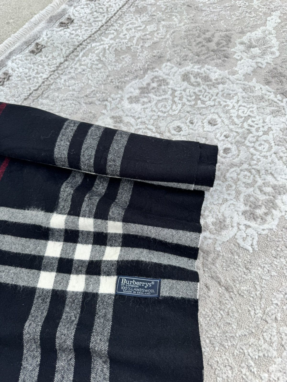Burberry Burberry’s scarf vintage rare VTG wool England Size ONE SIZE - 5 Thumbnail