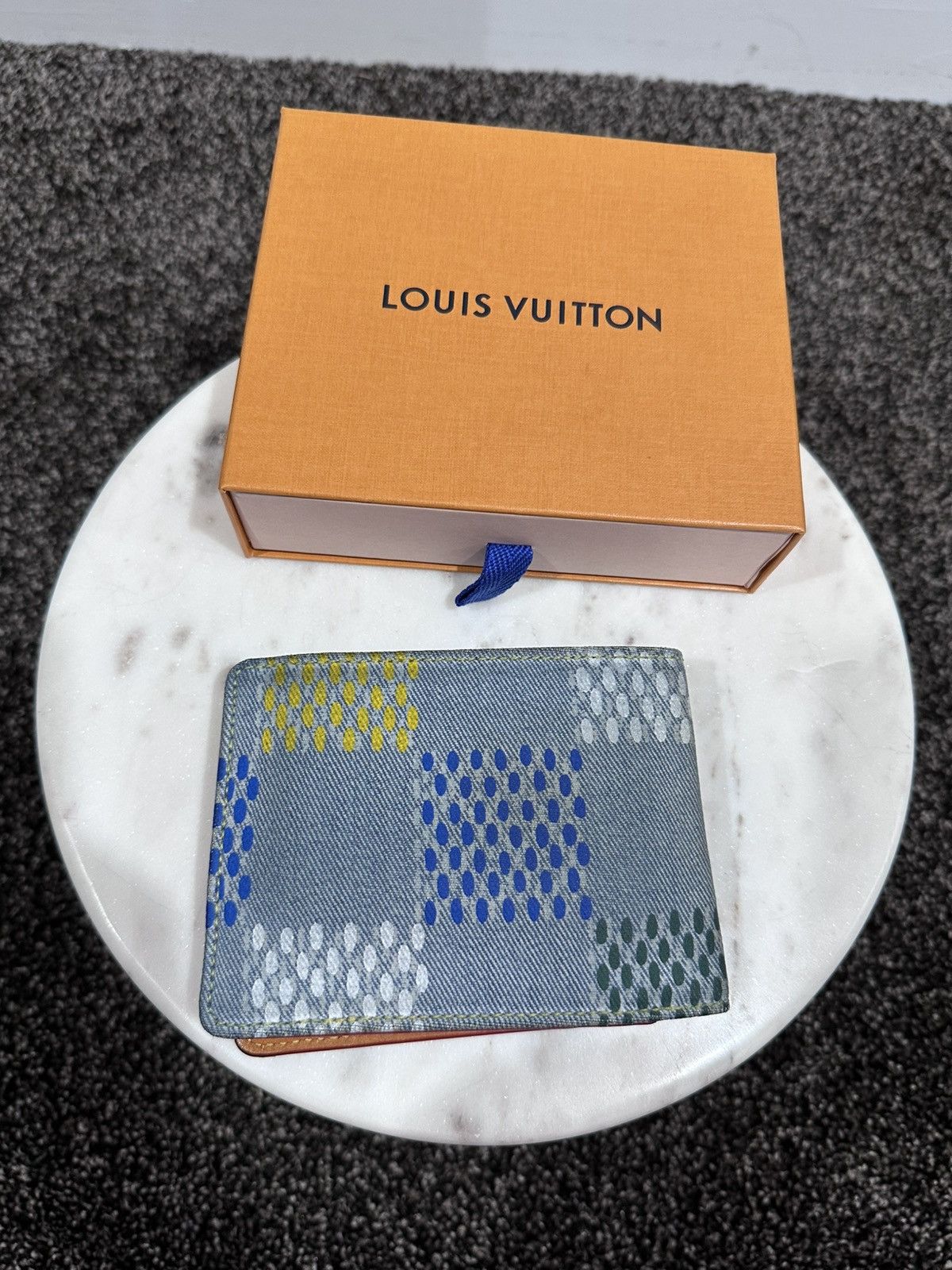 Louis Vuitton Louis Vuitton Pharrell Lovers Denim Damier Multiple Wallet Size ONE SIZE - 3 Thumbnail