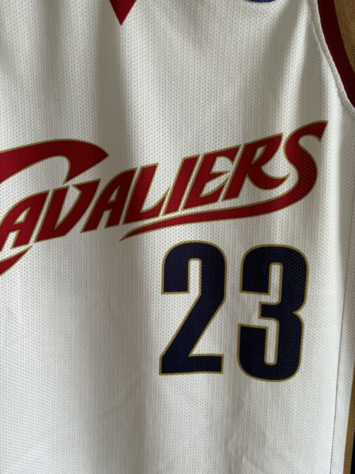 Champion × NBA × Vintage 2006 Cleveland Cavaliers Lebron James Home Jersey #23 Size US S / EU 44-46 / 1 - 4 Thumbnail
