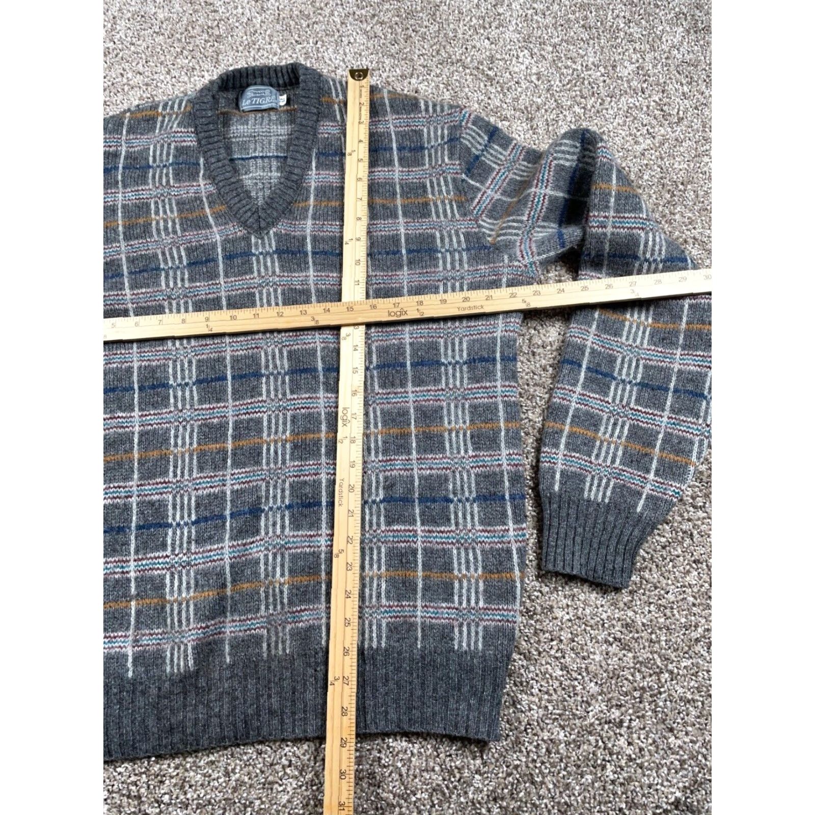 Vintage VINTAGE Le Tigre Sweater Adult 2XL Tall Gray Wool Blend V-Neck Check Heavyweight 80s Mens Size US XXL / EU 58 / 5 - 5 Thumbnail