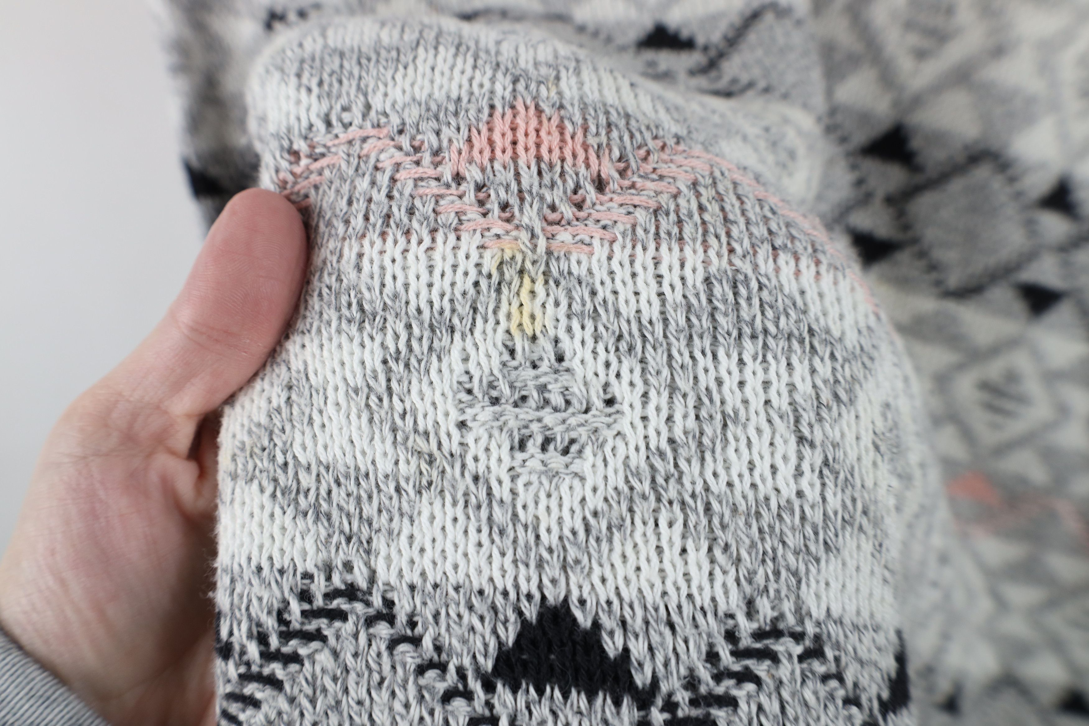 Vintage Vintage 90s Streetwear Fair Isle Geometric Crewneck Sweater Size US XL / EU 56 / 4 - 5 Thumbnail