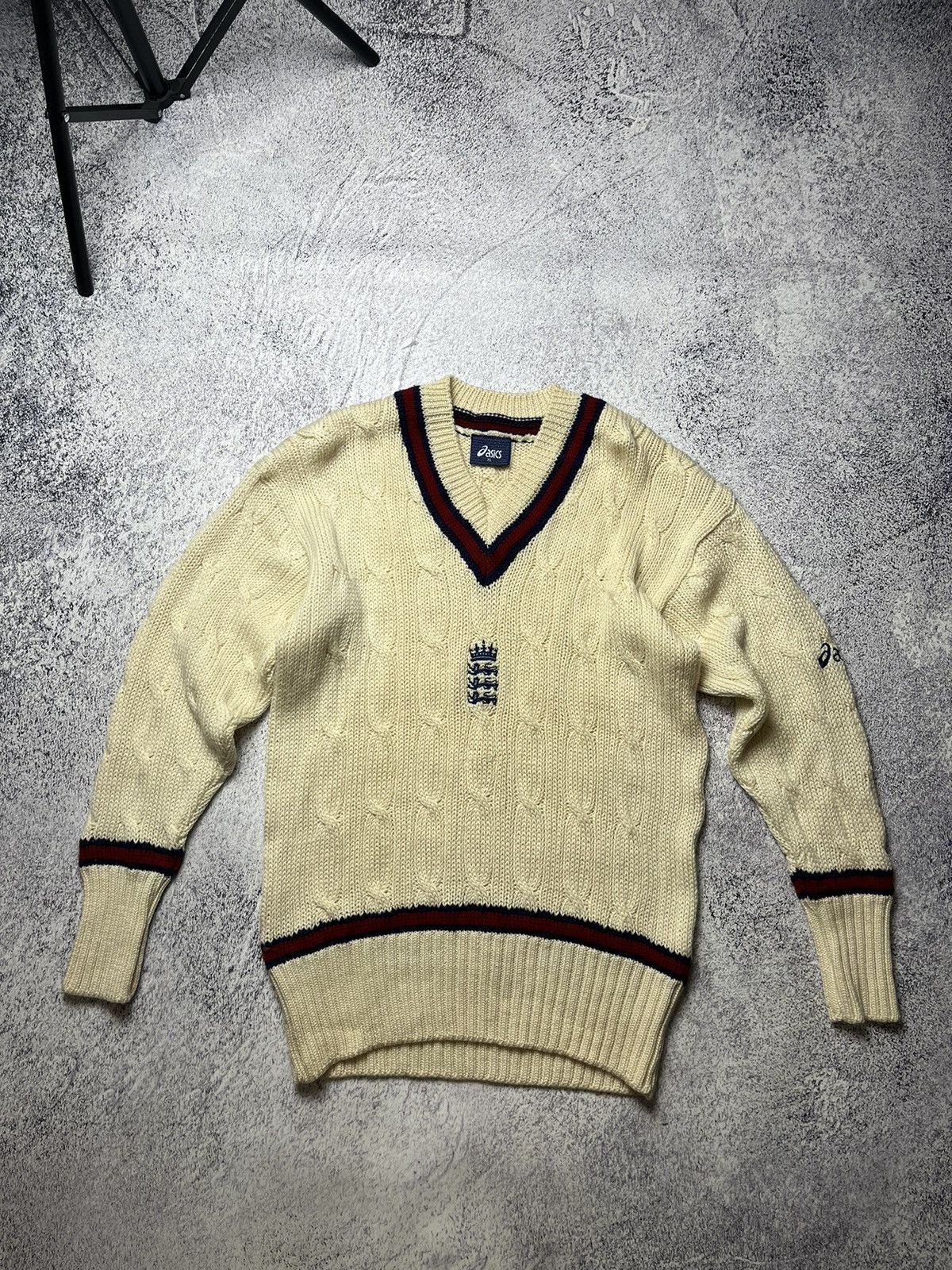 Asics Rare VINTAGE Asics Sweater England soocer football XL Size US XL / EU 56 / 4 - 1 Thumbnail