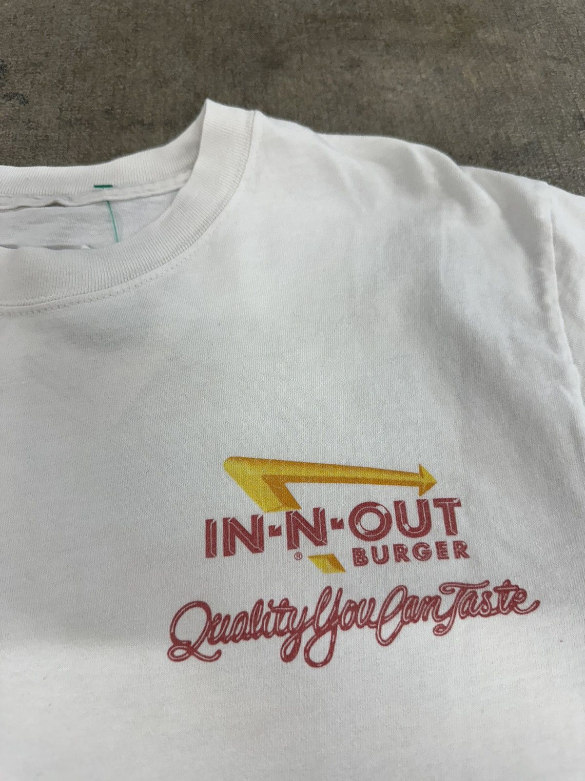 Vintage Crazy Y2K In N Out Burgers Mullet Promo T-Shirt Size US S / EU 44-46 / 1 - 6 Thumbnail