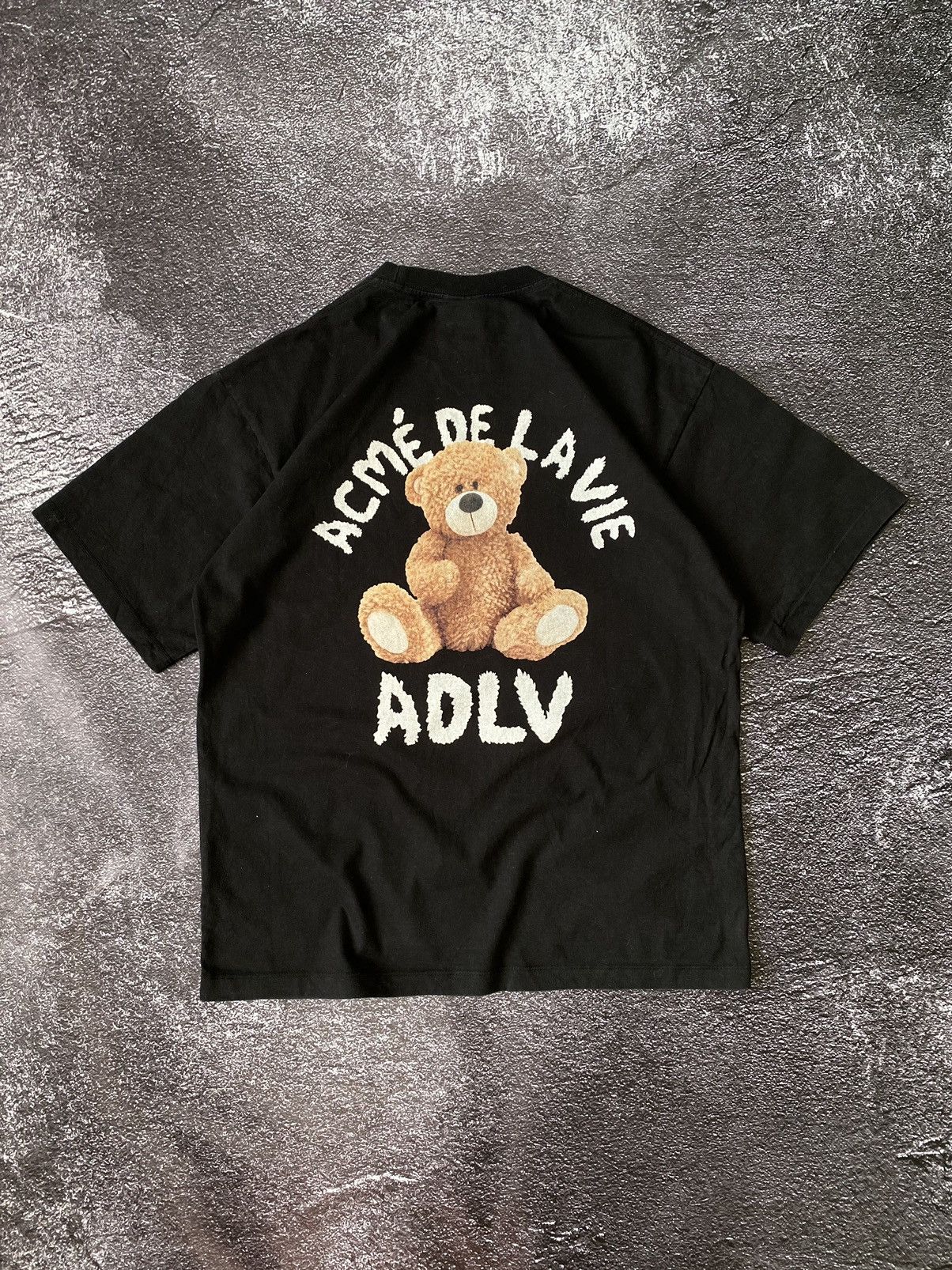 Acme Clothing Acme de La vie ADLV bear T-shirt Size US L / EU 52-54 / 3 - 1 Thumbnail