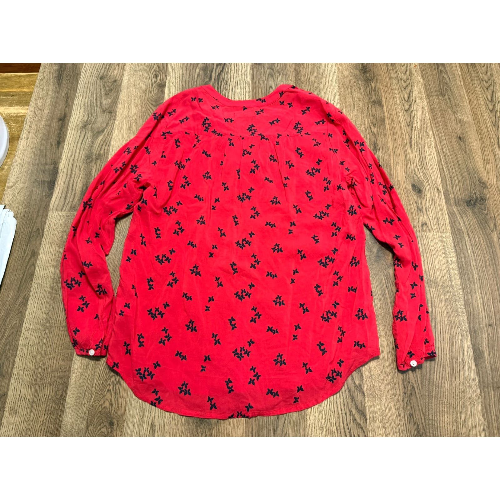 Gap GAP Blouse Women's Size Small Red Black Floral Long Sleeve Shirt V-neck Shirt Size S / US 4 / IT 40 - 2 Thumbnail