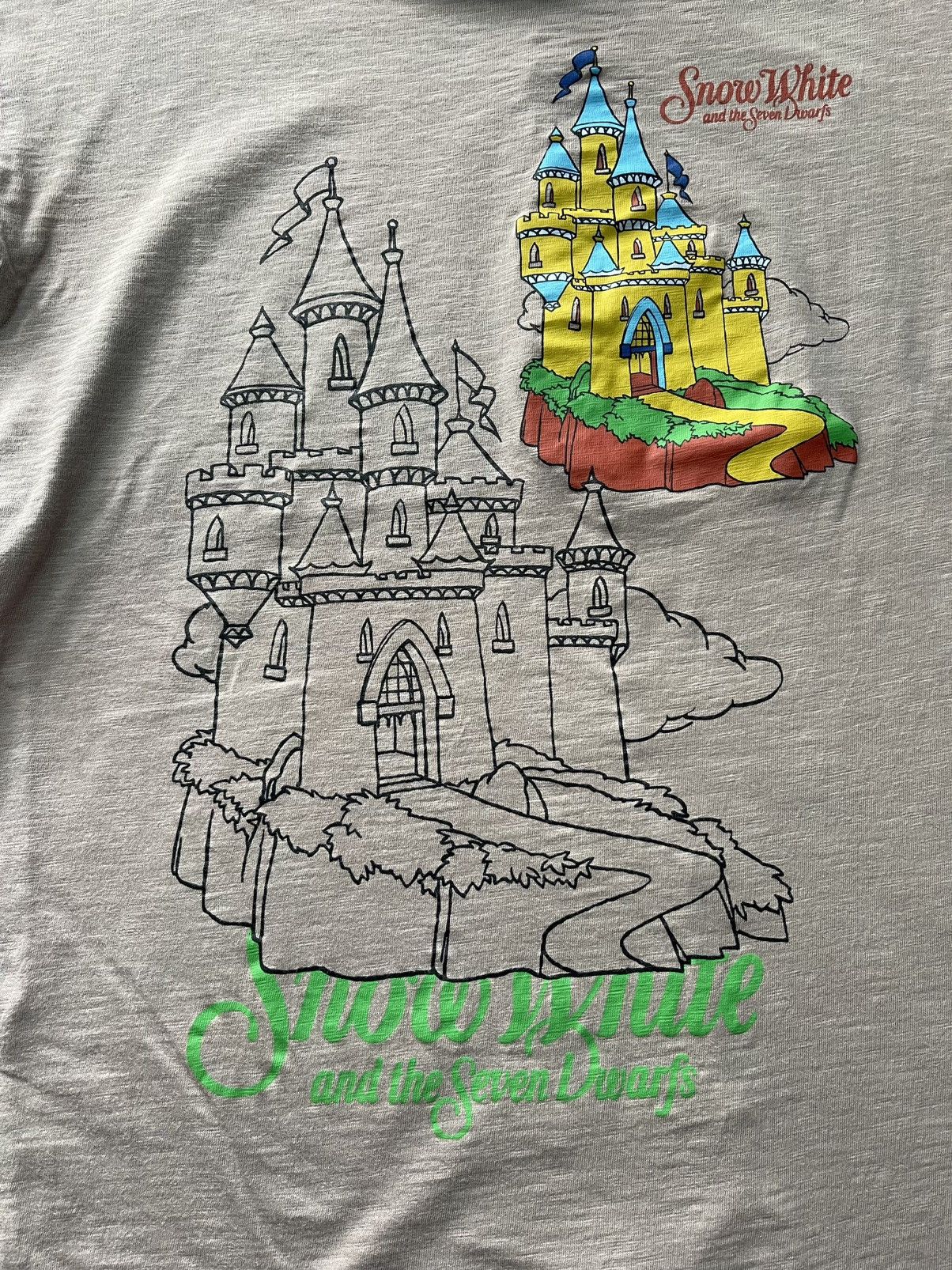 Undercover × Uniqlo VINTAGE UNIQLO X UNDERCOVER SNOW WHITE TEE VERY RARE Size M / US 6-8 / IT 42-44 - 2 Thumbnail