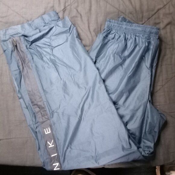 Nike × Vintage Vintage Y2K Nike Spell Out Wind Pants Joggers Trainers Size US 34 / EU 50 - 1 Thumbnail