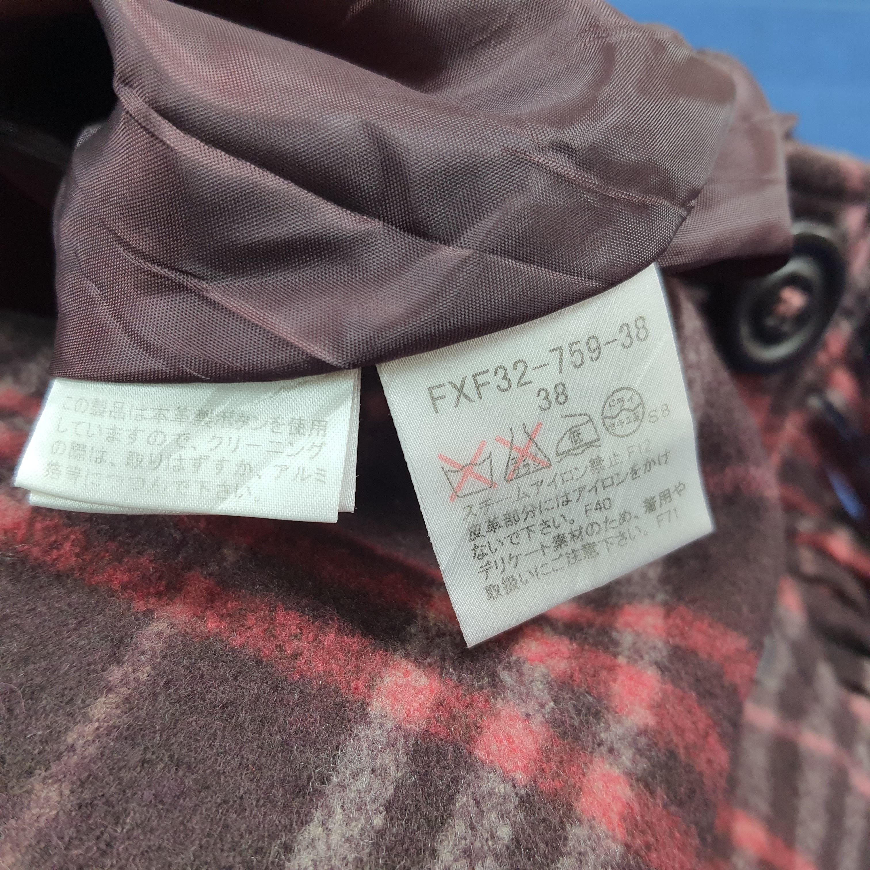 Burberry Vintage Burberry Blue Label Plaid Mini Skirt Fringe C297N28 Size 28" / US 6 / IT 42 - 6 Thumbnail