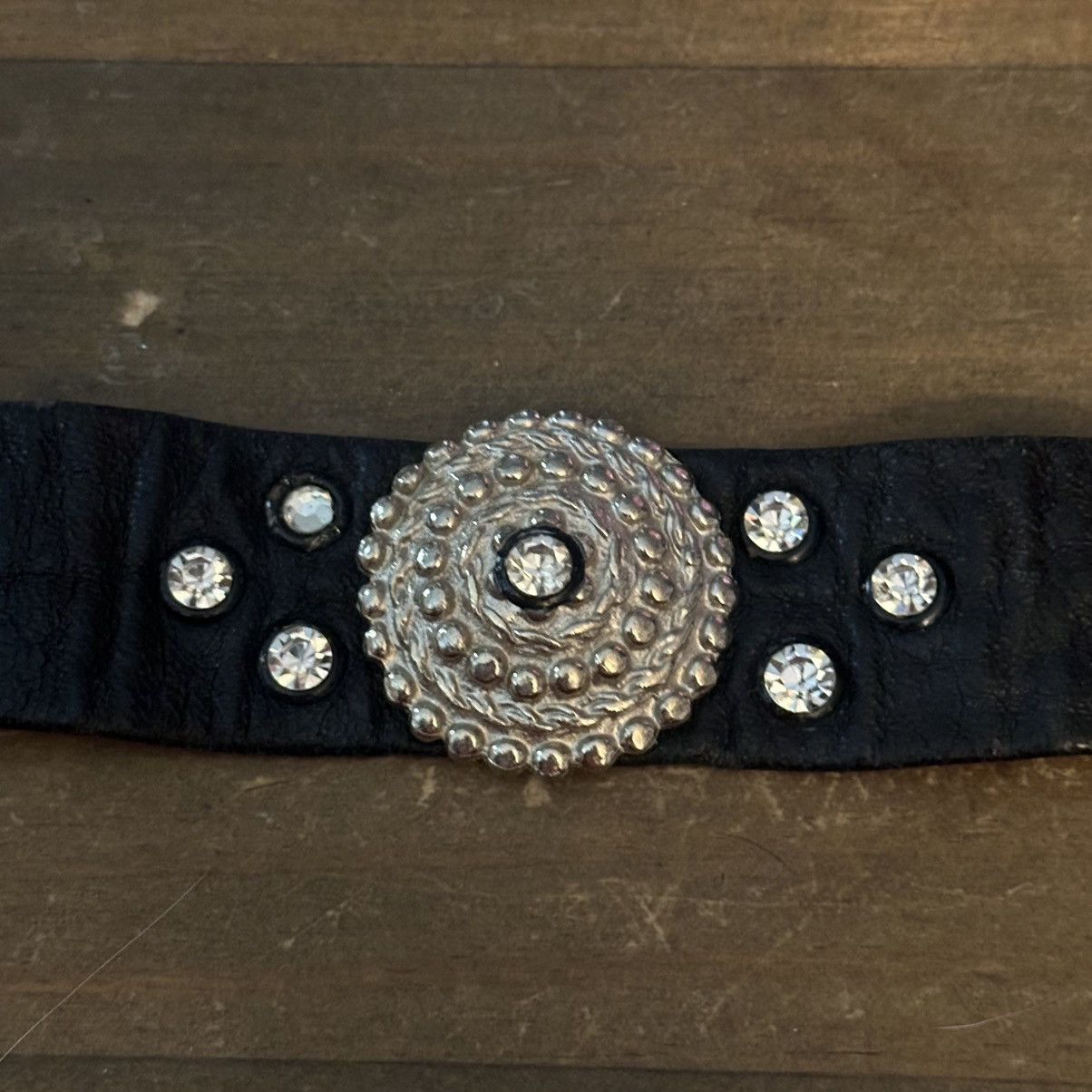 Other Wide leather medallion rhinestone bracelet Size ONE SIZE - 5 Thumbnail