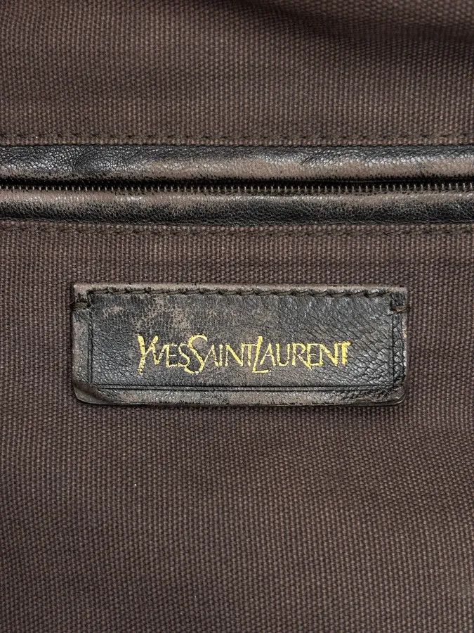 Yves Saint Laurent Yves Saint Laurent Bordeaux Leather Quilted Handle Bag Size ONE SIZE - 23 Thumbnail