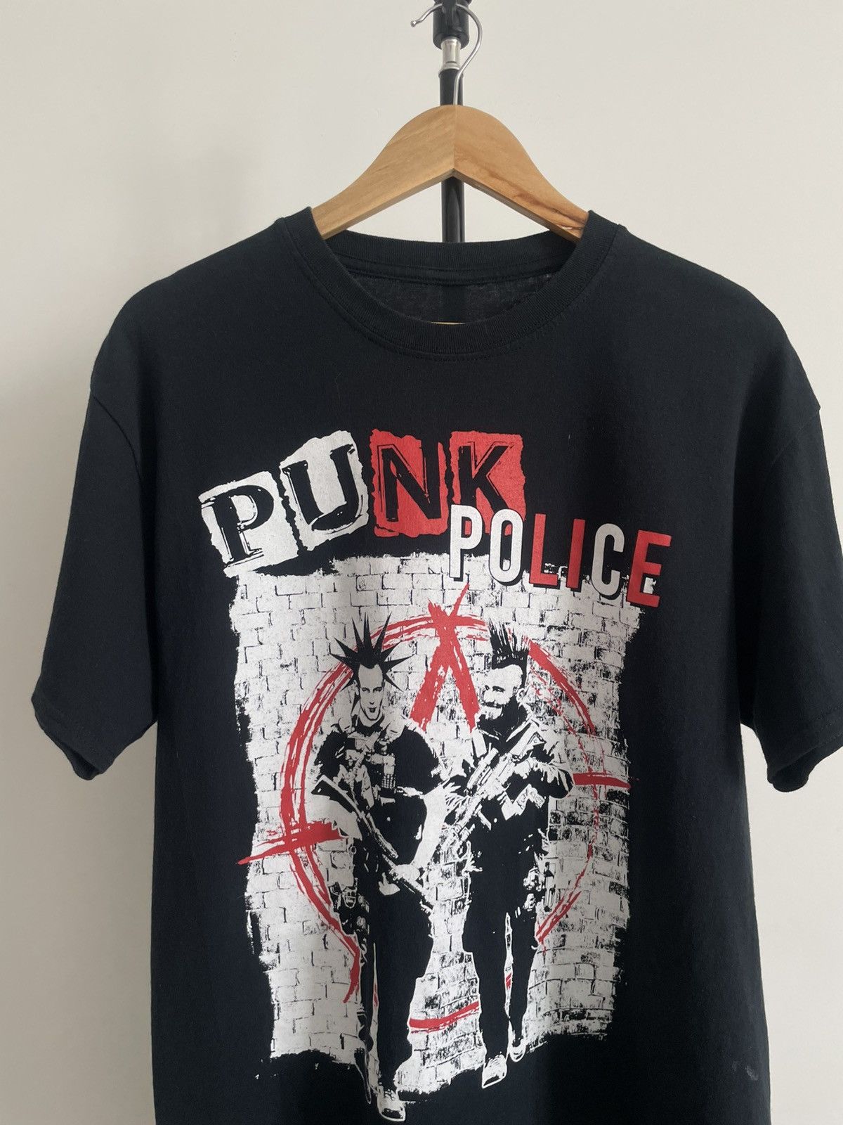 Band Tees Vintage 00's Ferocious Dog Band Punk Police T-Shirt Size US L / EU 52-54 / 3 - 3 Thumbnail