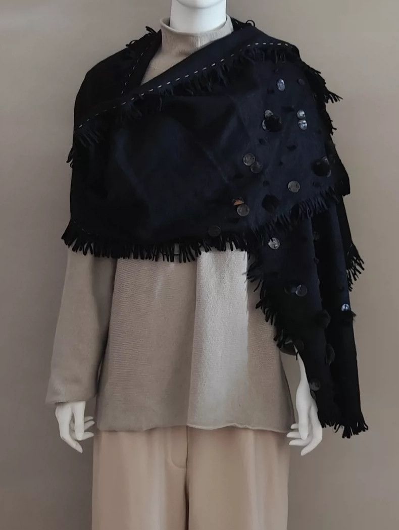 Fendi FENDI Cashmere Leather Fur Shawl - dmc Size US M / EU 48-50 / 2 - 1 Thumbnail