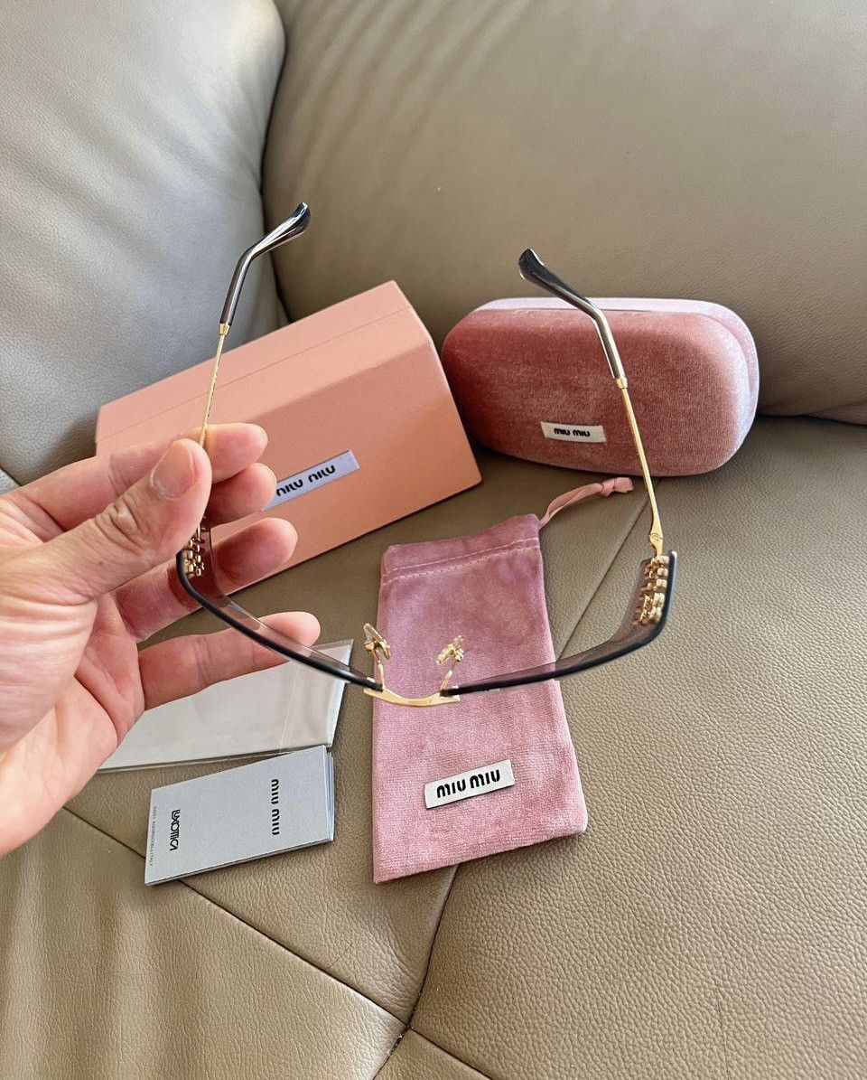 Miu Miu Miu Miu 54YS gold Sunglasses with Smoke Gradient Lenses Size ONE SIZE - 7 Thumbnail