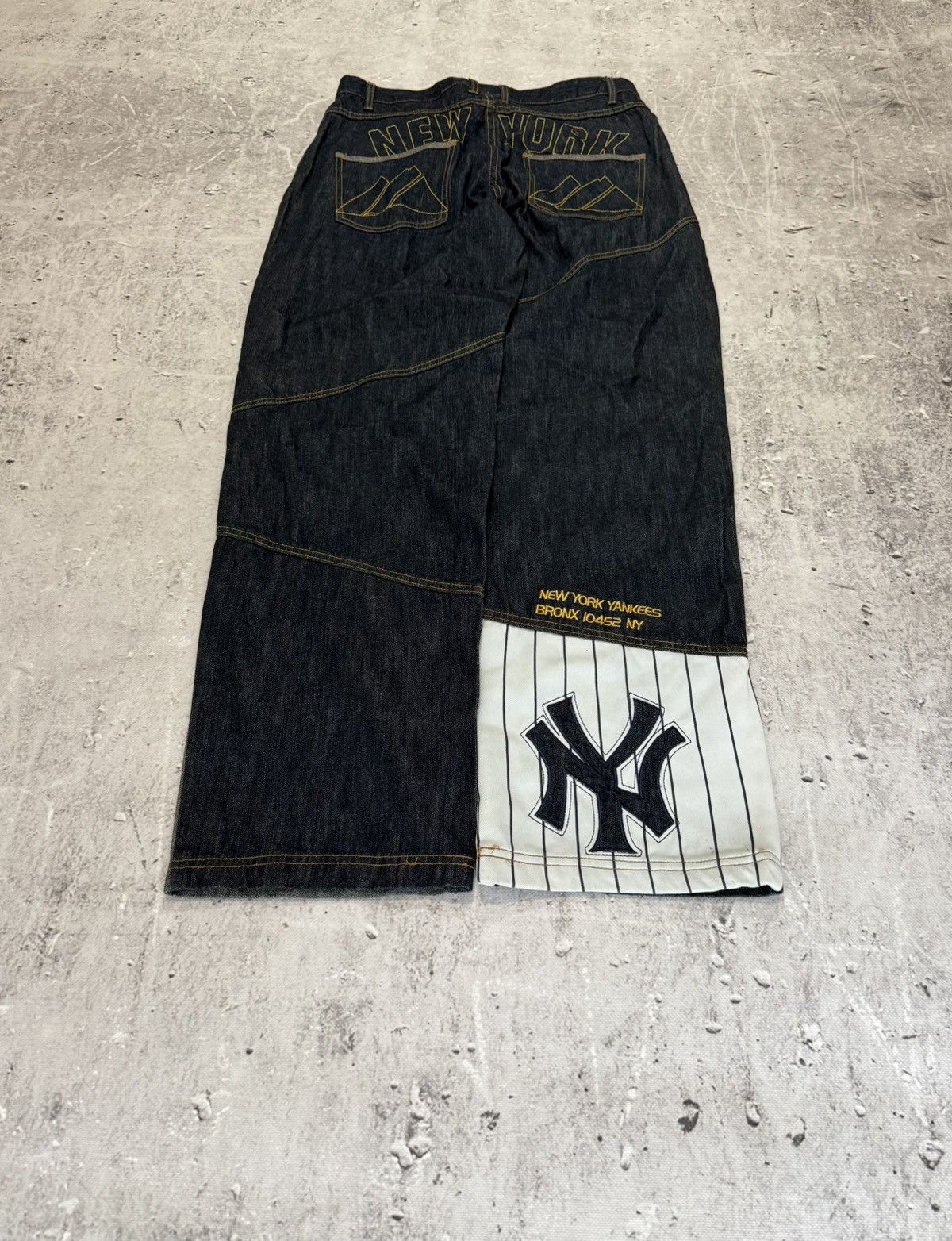 Majestic Majestic Vintage New Era Yankees Jeans USA Size US 38 / EU 54 - 3 Thumbnail
