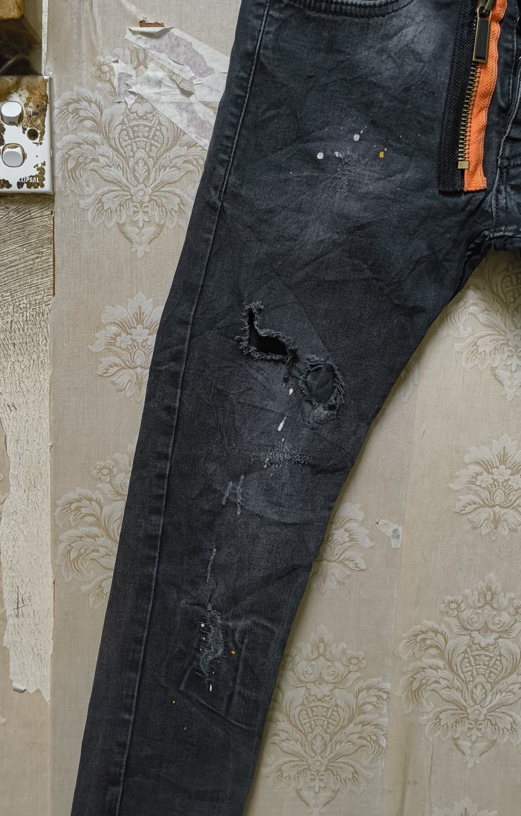 Japanese Brand BLVCK DENIM DISTRESSED ART JEANS SKINNY FIT Size US 30 / EU 46 - 6 Thumbnail