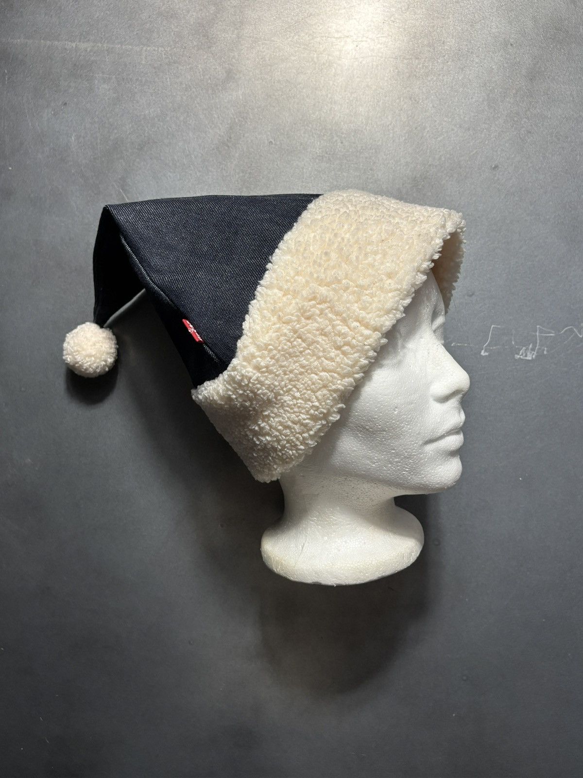 Levi's Levi's Santa Hat Red Tab Denim Silly Cap 2010s Pom Pom Elf Size ONE SIZE - 1 Thumbnail