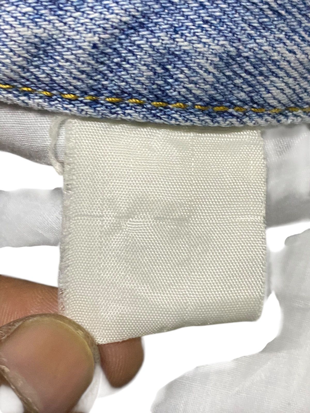 Japanese Brand Vintage Japanese Brand Light Wash Distressed Loose Jeans Size US 34 / EU 50 - 15 Thumbnail