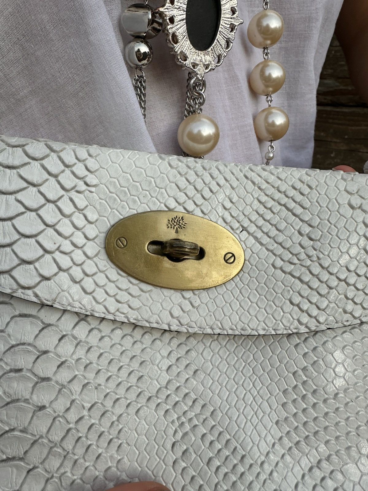 Vintage Vintage white leather cocktail clutch Size ONE SIZE - 2 Thumbnail