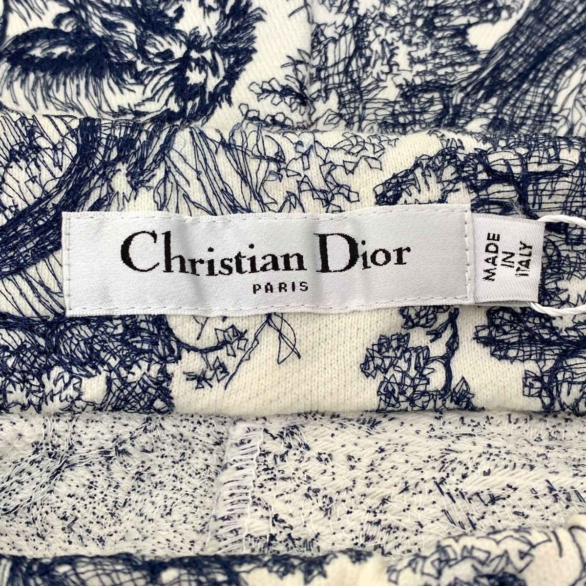 Dior Dior Zoo Collection Loose Drawstring Shorts K26WX Size 27" / US 4 / IT 40 - 6 Thumbnail