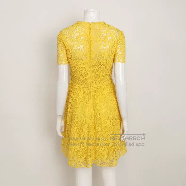 Valentino Valentino Yellow lace dress Size S / US 4 / IT 40 - 2 Thumbnail