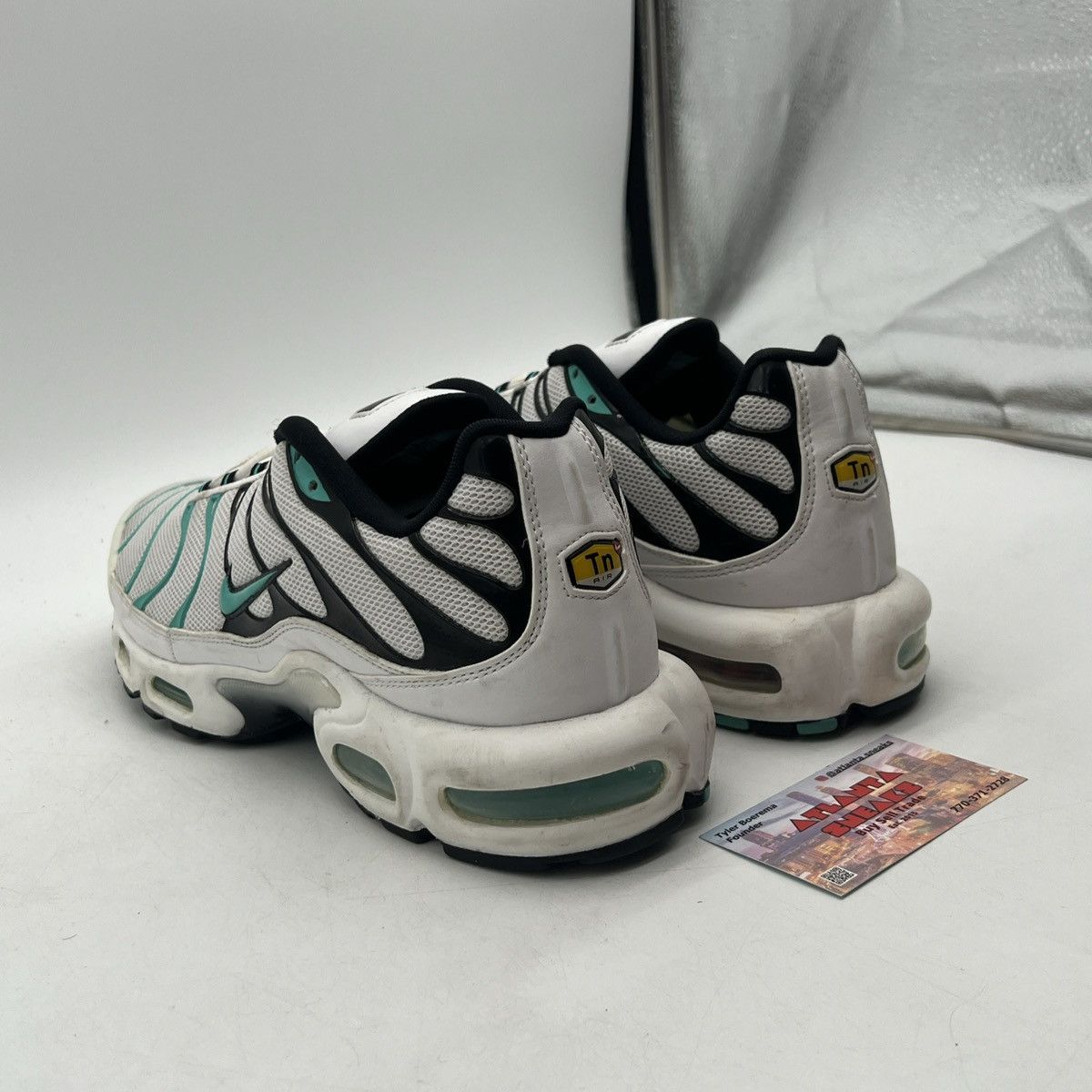 Nike Air max plus white hyper Jade Size US 12 / EU 45 - 4 Thumbnail