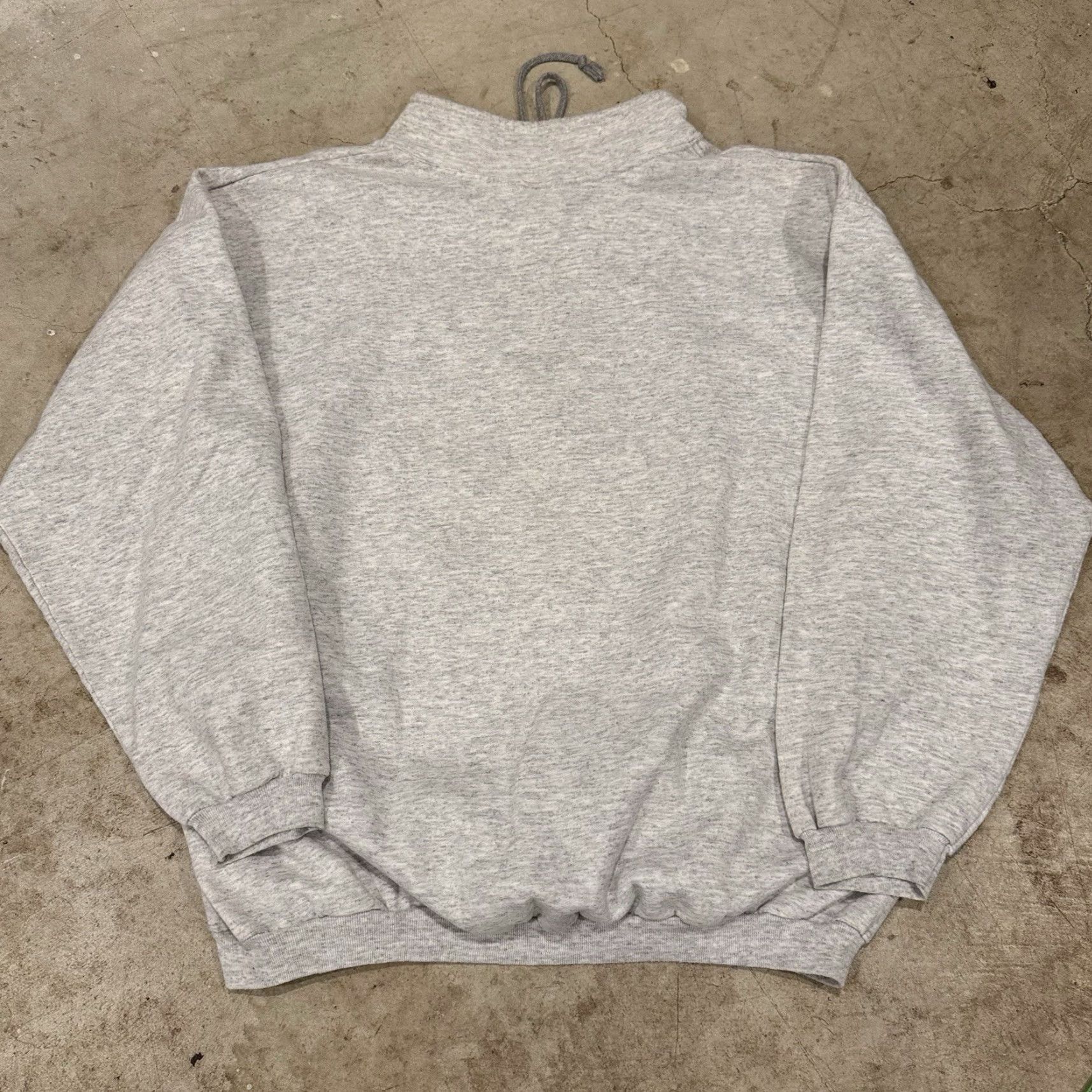 Vintage VINTAGE Yale Bulldogs Sweatshirt M/L Gray 90s Made in USA Fleece Crewneck Size US M / EU 48-50 / 2 - 2 Thumbnail
