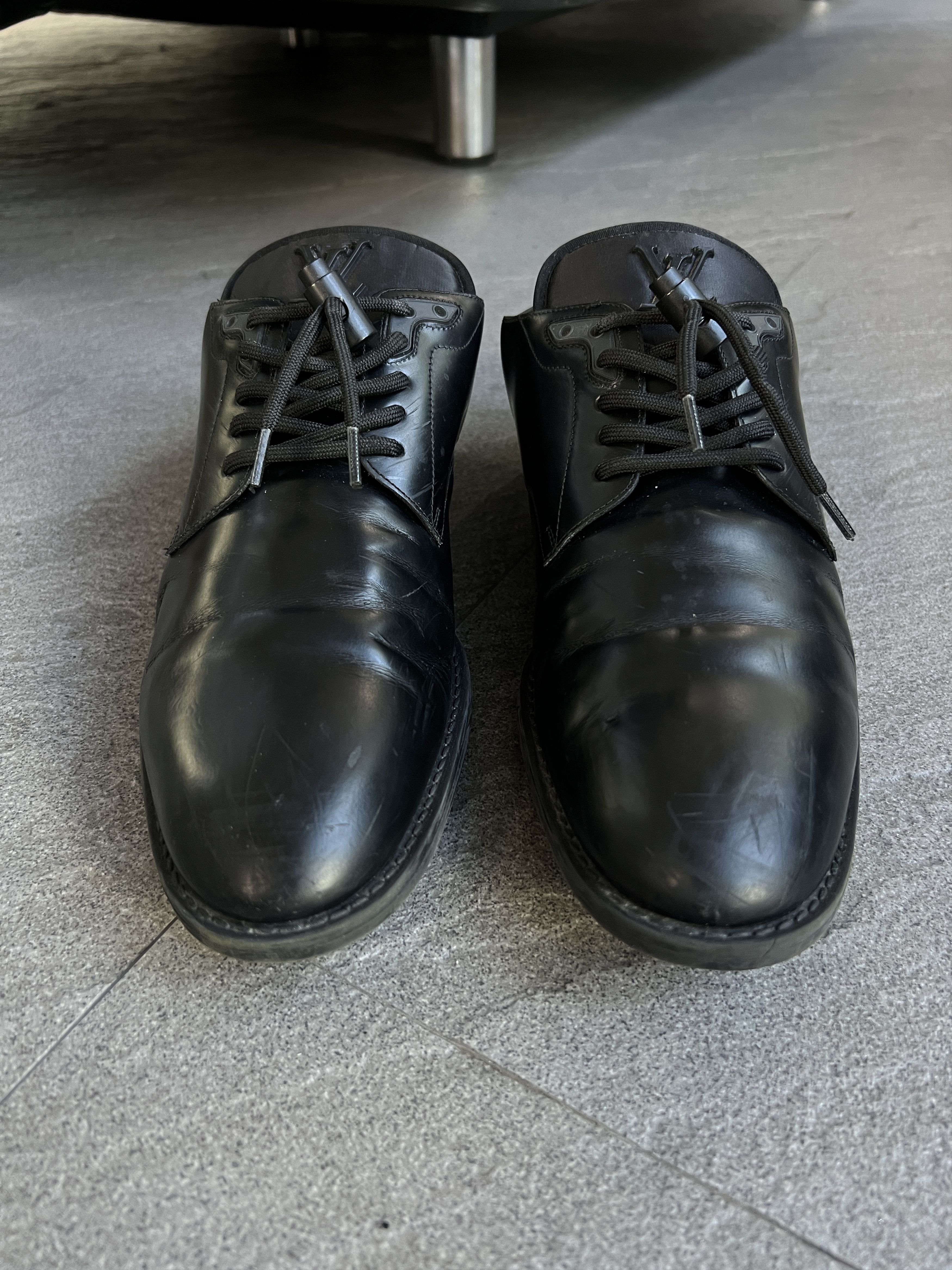 Louis Vuitton Louis Vuitton Black Leather Derby Shoes LV Logo 6.5 Size US 6.5 / EU 39-40 - 2 Thumbnail