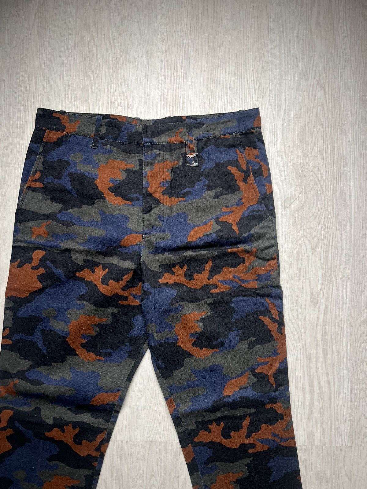 Givenchy Spring 2014 Givenchy by Riccardo Tisci Camo Pants Size US 31 - 4 Thumbnail