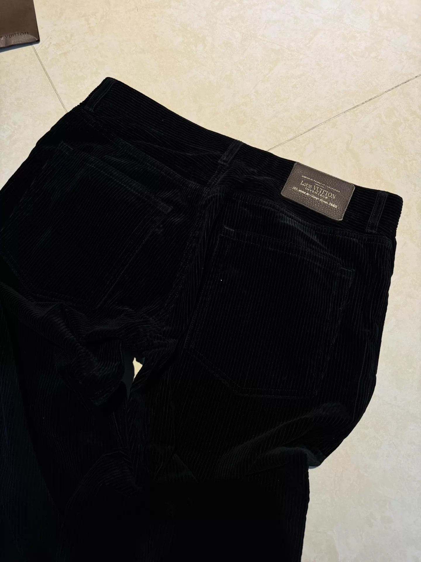 Louis Vuitton LV Corduroy Pants Black Wide Leg 40 Italian Gold Hardware Size US 40 / EU 56 - 2 Thumbnail