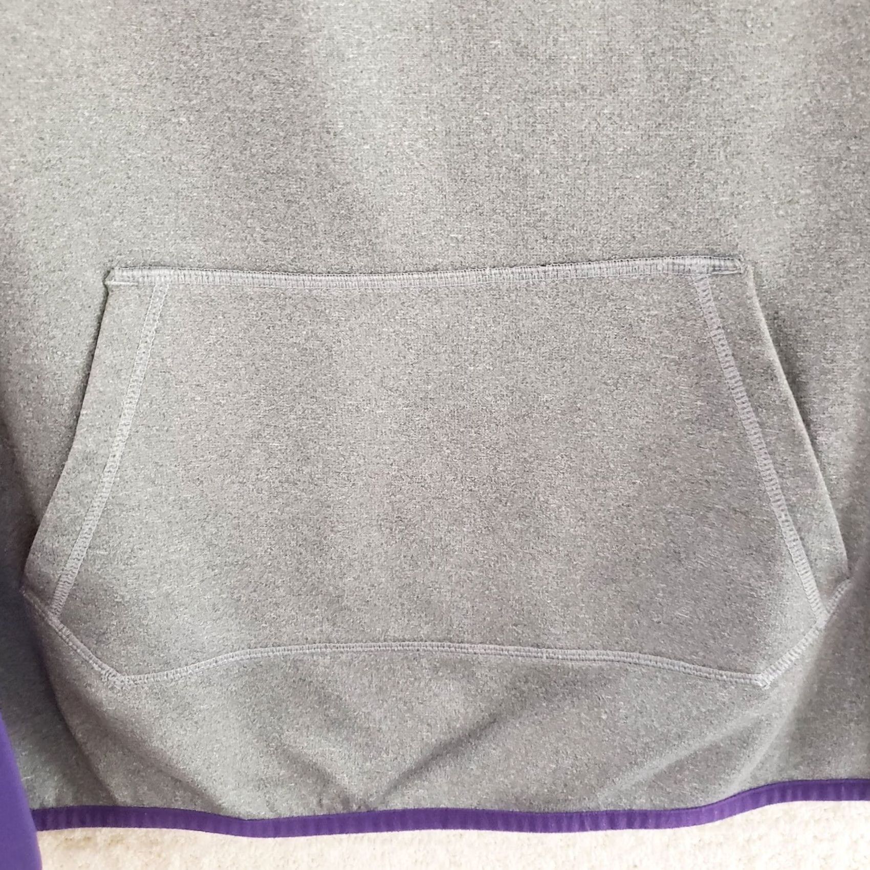 Nike Nike Therma-Fit Hoodie Purple Gray Women M Regular Pullover Hooded Thumb Holes Swoosh Colorblock Size M / US 6-8 / IT 42-44 - 4 Thumbnail
