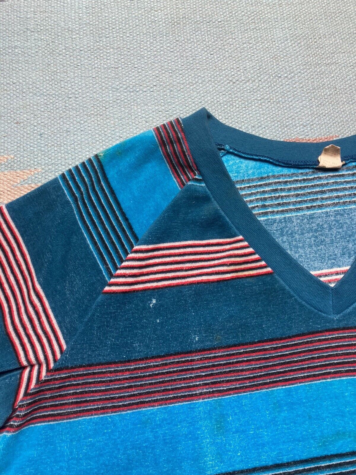 Vintage 70s velour shirt v neck soft striped women’s 44 men’s large Size US L / EU 52-54 / 3 - 7 Thumbnail