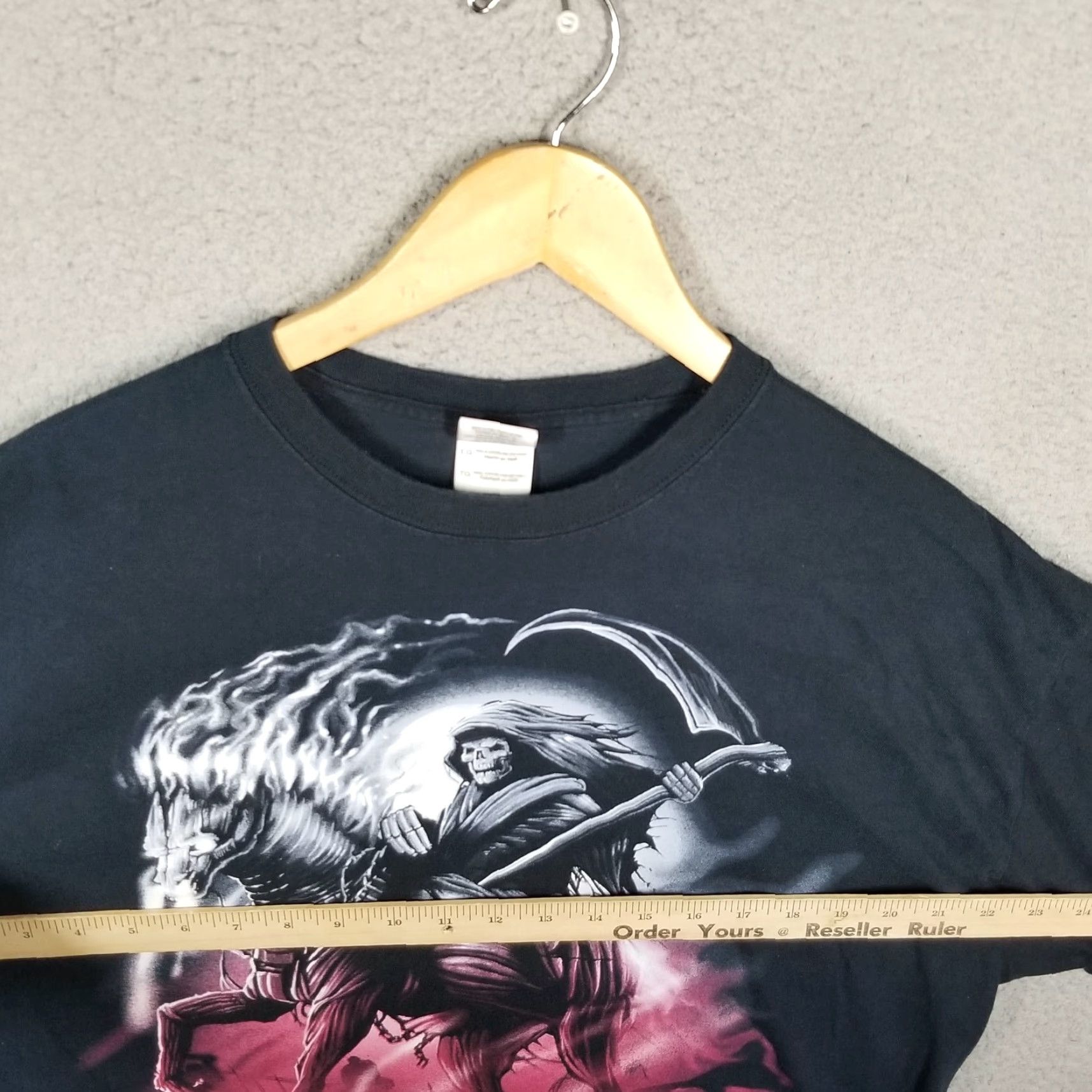 Gildan Vintage Y2K Grim Reaper Snake T Shirt Gildan XL Black Crew Neck Short Sleeve Men’s T-Shirt Emo Skate Retro Grunge Accessories Logo 90s Size US XL / EU 56 / 4 - 6 Thumbnail
