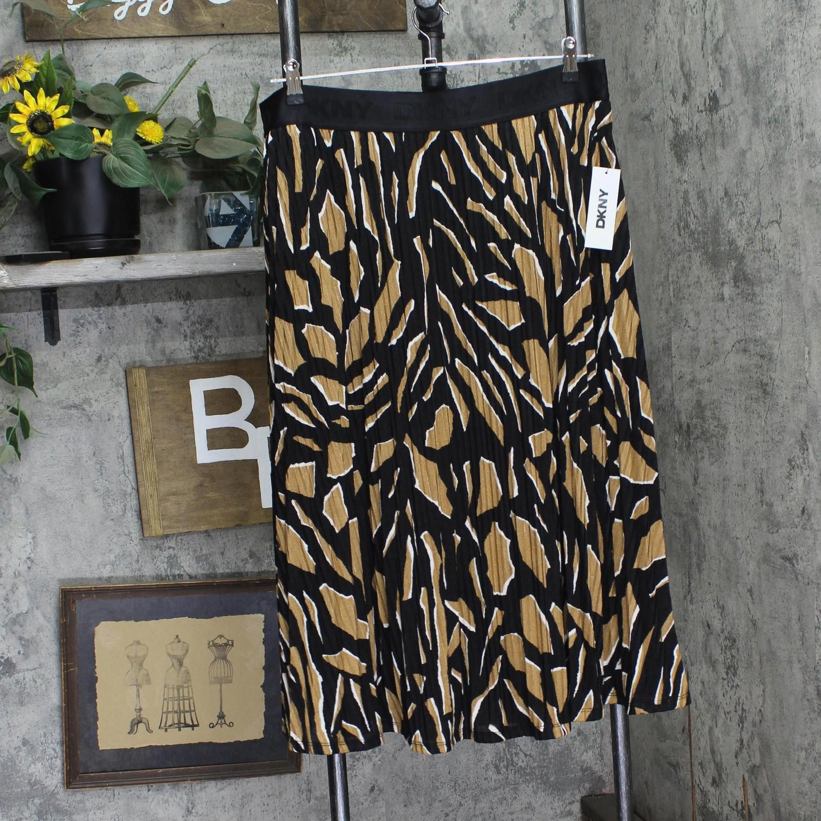 DKNY Nwt Dkny Womens Midi Skirt P43gvoki Abstract Geo Truffle Xl Size 40" / US 18 - 1 Thumbnail
