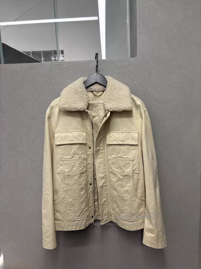 Louis Vuitton Louis Vuitton Solid Removable Fur Collar Large Pocket Jack Size US S / EU 44-46 / 1 - 1 Thumbnail