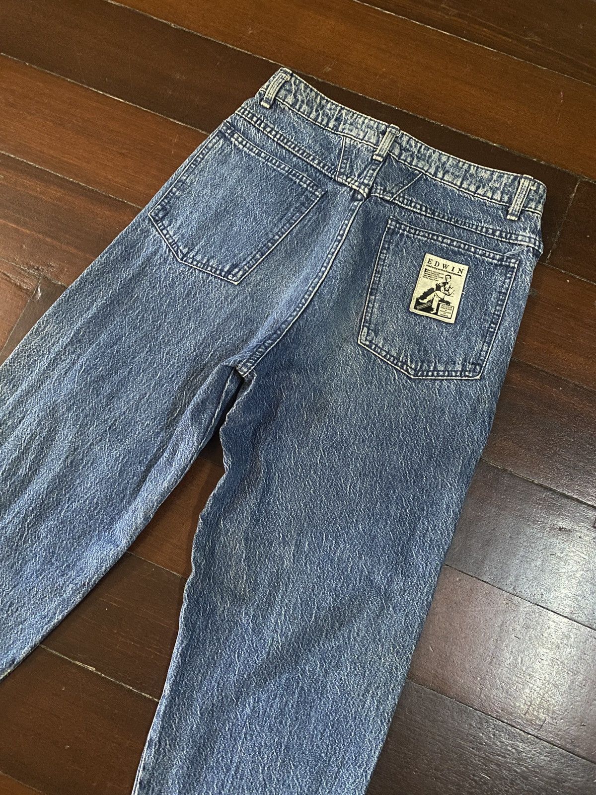 Sick 🔥 VINTAGE EDWIN CLASSIC CROPPED