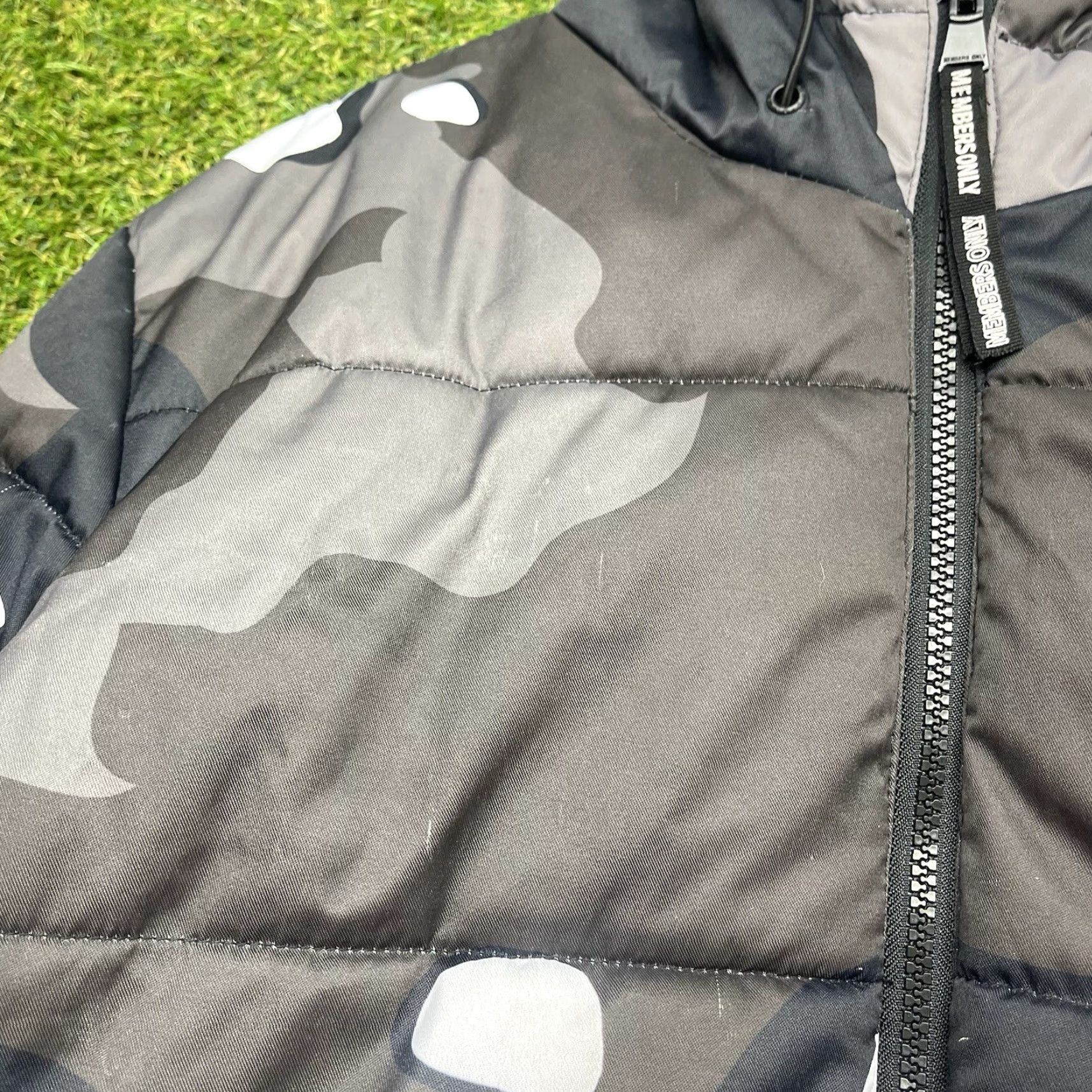 Members Only Keith Haring X Members Only Puffer Jacket Mens Small Camo Heart Collaboration - Mens Puffer Jacket - Jacket - Black - Camouflage - 90s Theme Size US S / EU 44-46 / 1 - 6 Thumbnail