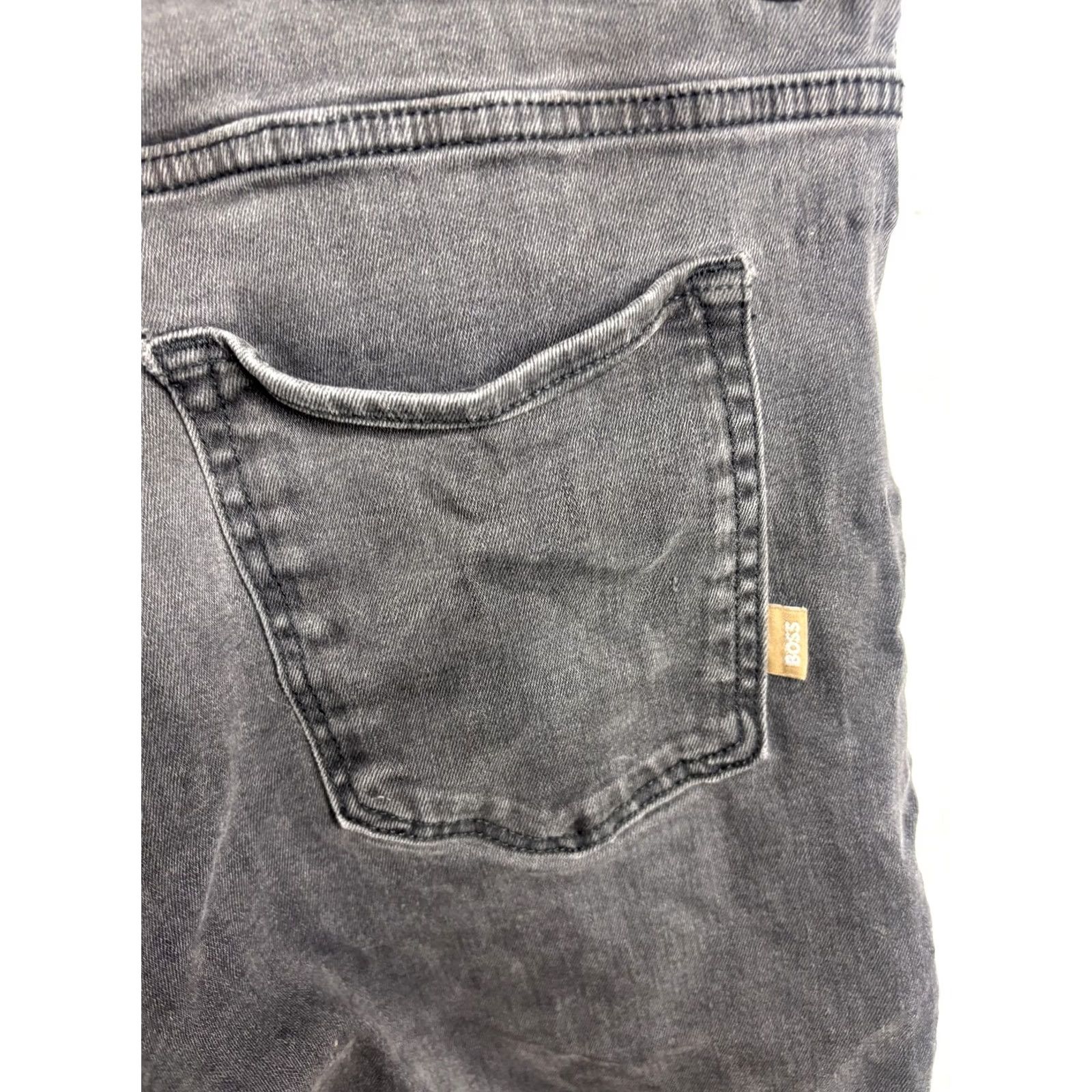 Hugo Boss HUGO BOSS Jeans Mens 34x30 Black Wash Slim Tapered Denim Casual Pants Boss Jeans Slim 5-Pocket Design Men Regular Inseam 30 Size US 34 / EU 50 - 3 Thumbnail