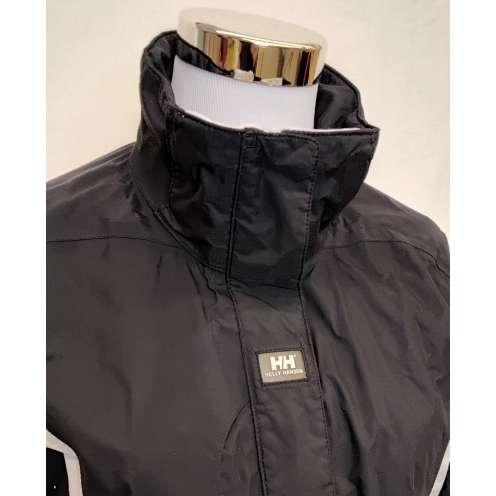 Helly Hansen Helly Hansen Ski Jacket Women's S Black/White Waterproof Size S / US 4 / IT 40 - 4 Thumbnail