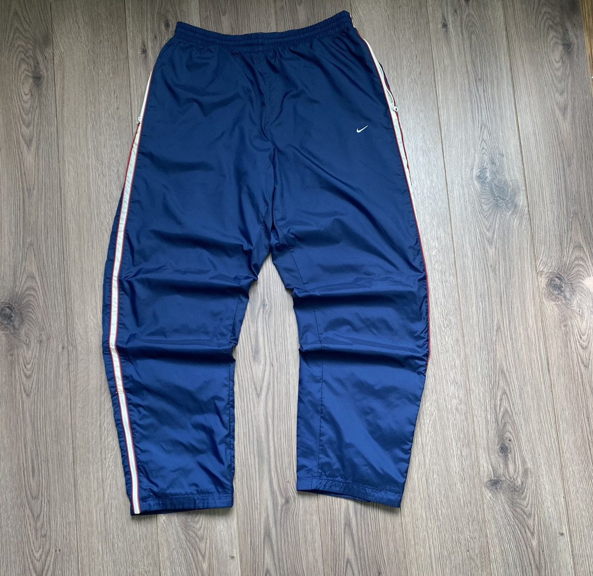 Nike × Vintage Vintage Nike 90’s Nylon Blue Pants Men’s Size M Size US 34 / EU 50 - 1 Thumbnail