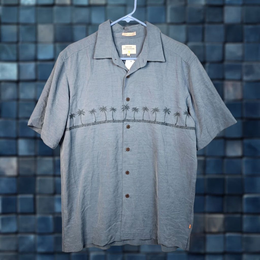 Vintage Quik sliver Waterman Collection Comfort Fit Men's TAHITI PALMS Shirt S Gray Short Sleeve Button-Up New Blue Brand. Size US S / EU 44-46 / 1 - 1 Thumbnail